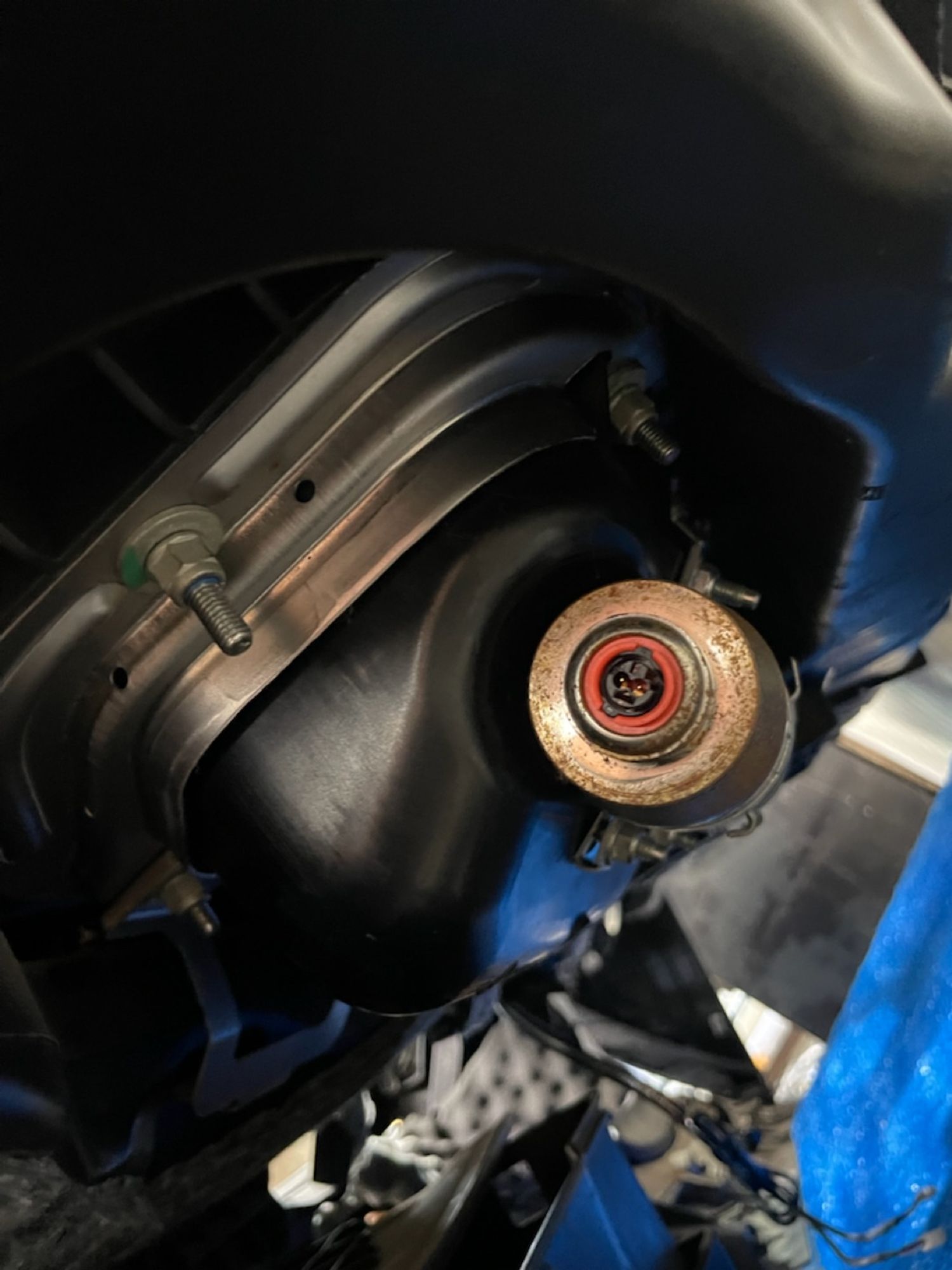 https://ycs.partsauto.market/partsauto-images/thmbs/userImages/f92b14355489e3b224da6399a17e0798/part/efec0a40-23eb-4df3-8e38-e243a8268e7b_1789035823160.jpg