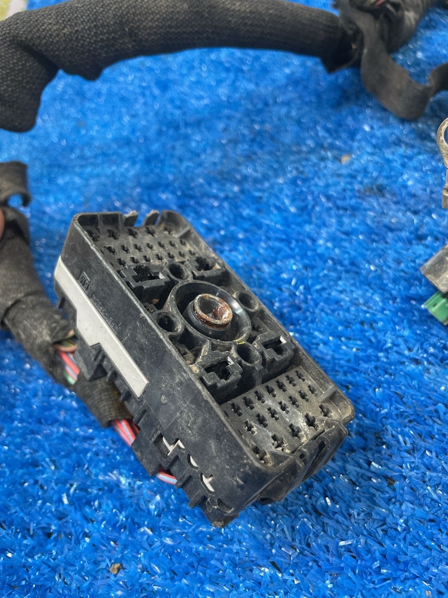 https://ycs.partsauto.market/partsauto-images/thmbs/userImages/f92b14355489e3b224da6399a17e0798/part/f4aa930d-98d9-4aca-a704-a0bf5aaf9b96_1782118859342.jpg