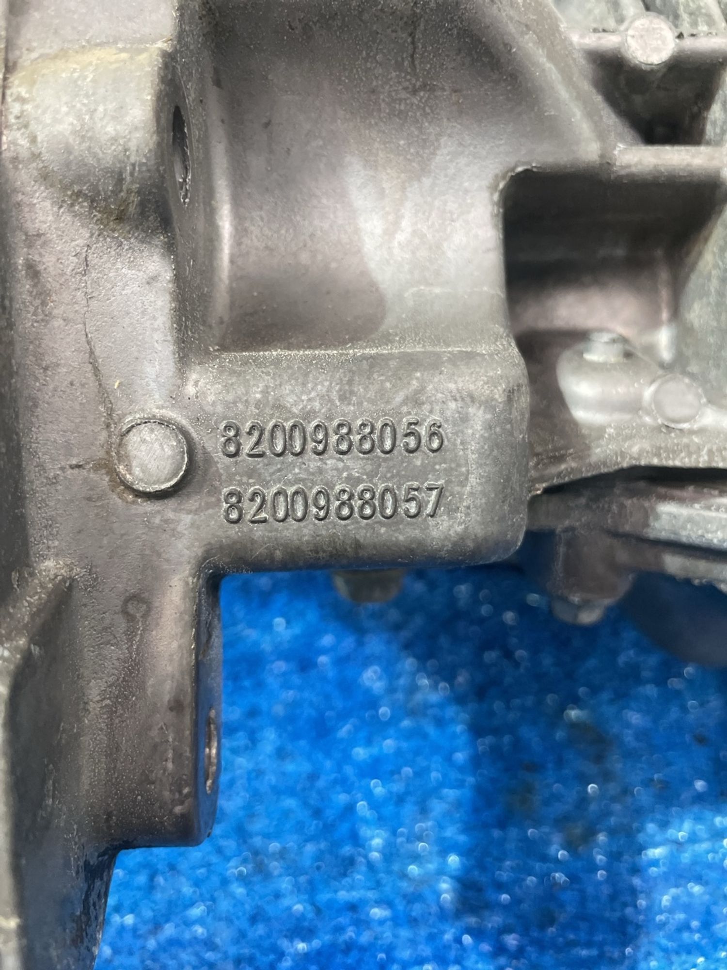 https://ycs.partsauto.market/partsauto-images/thmbs/userImages/f92b14355489e3b224da6399a17e0798/part/fb2383c0-221a-48ef-ae7b-9c226d609864_1778495957028.jpg