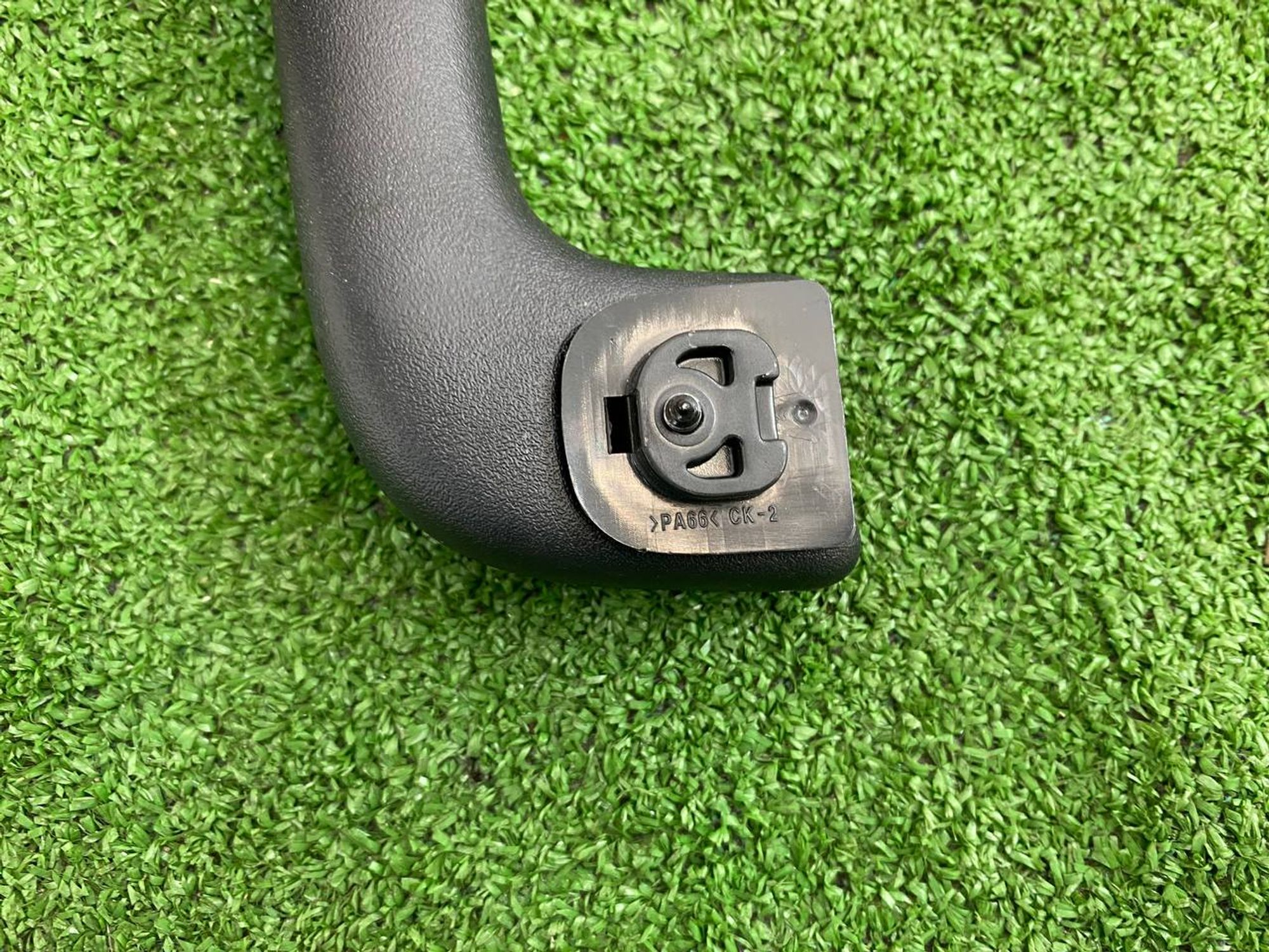 https://ycs.partsauto.market/partsauto-images/thmbs/userImages/h353NjtZg3VDP19b5HMt7LlpbQ93/part/0015ad9b-c779-469e-aeba-c3d8e92412e9_1744287999510.jpg