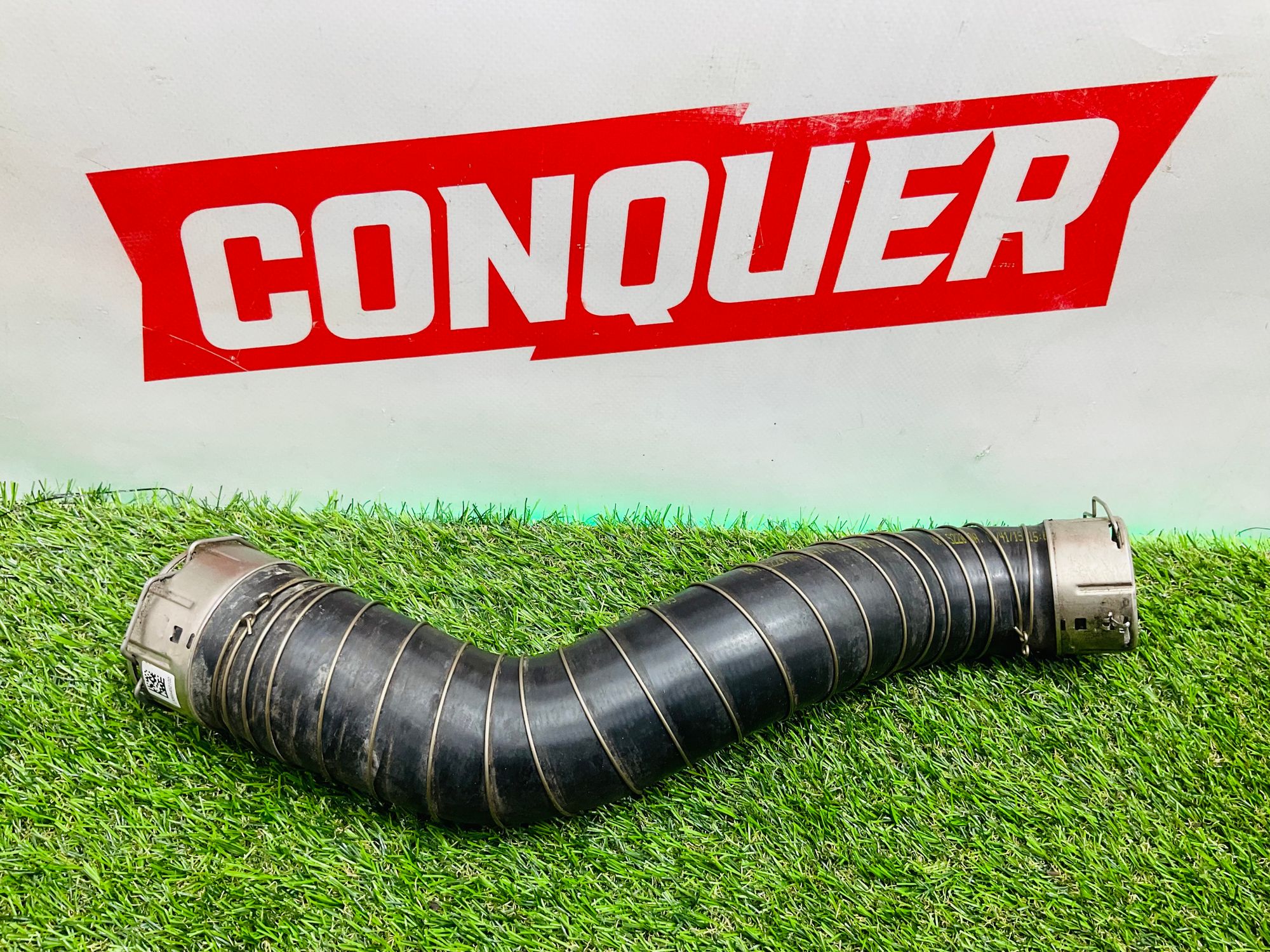 https://ycs.partsauto.market/partsauto-images/thmbs/userImages/h353NjtZg3VDP19b5HMt7LlpbQ93/part/001676fb-6925-40a9-9a4d-db330f84b3ae_1781256556704.jpg