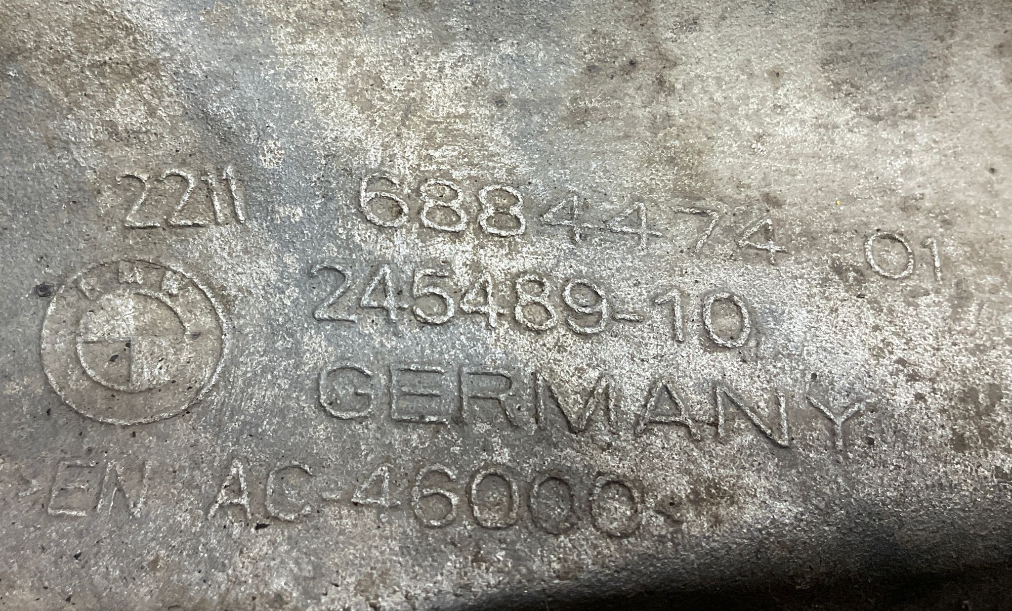 Кронштейн двигателя правый B57 BMW X7, G07 рестайлинг, 4000 рублей, Москва