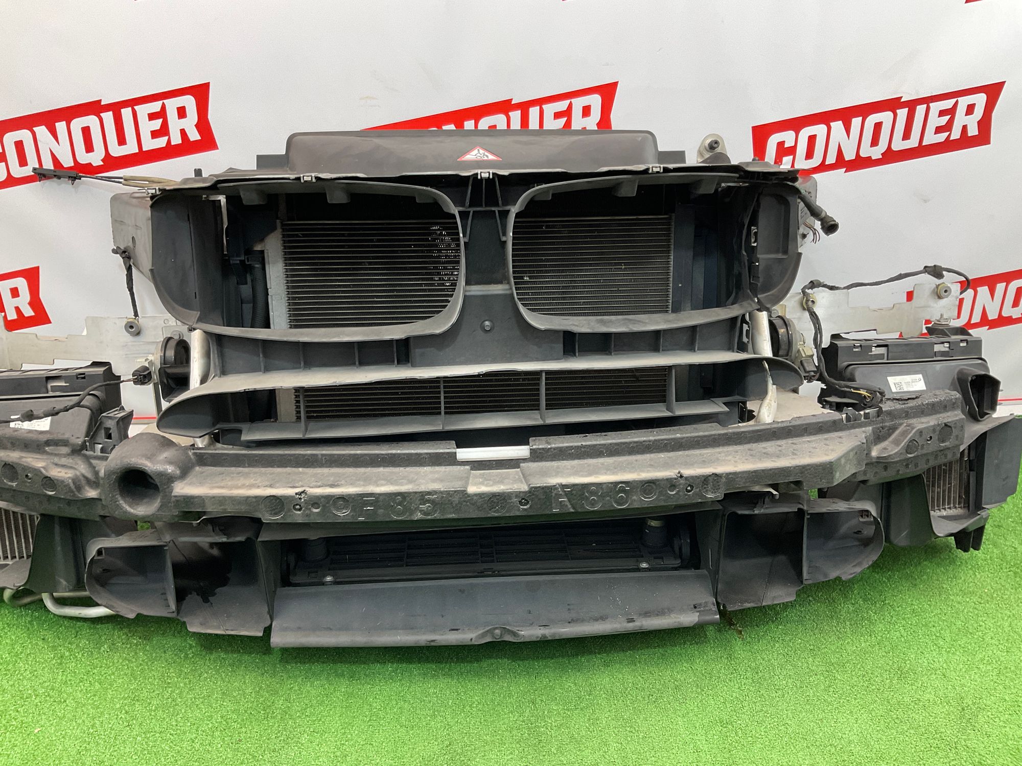 https://ycs.partsauto.market/partsauto-images/thmbs/userImages/h353NjtZg3VDP19b5HMt7LlpbQ93/part/0053748b-fca1-41a2-8896-7a7368456acd_1745507466885.jpg