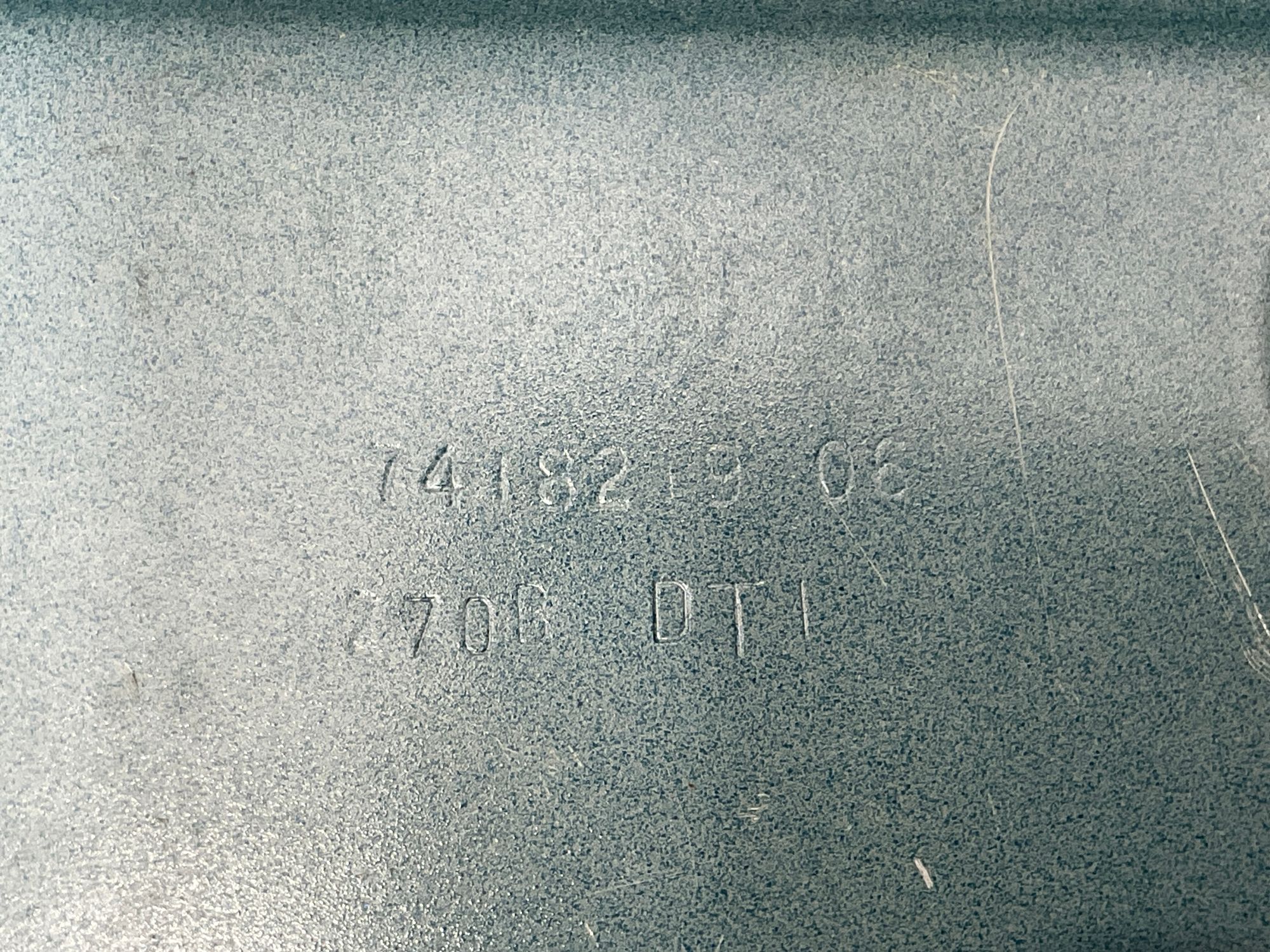 https://ycs.partsauto.market/partsauto-images/thmbs/userImages/h353NjtZg3VDP19b5HMt7LlpbQ93/part/0069c442-74d9-4afc-a2c5-d7536fb0503d_1735048926396.jpg