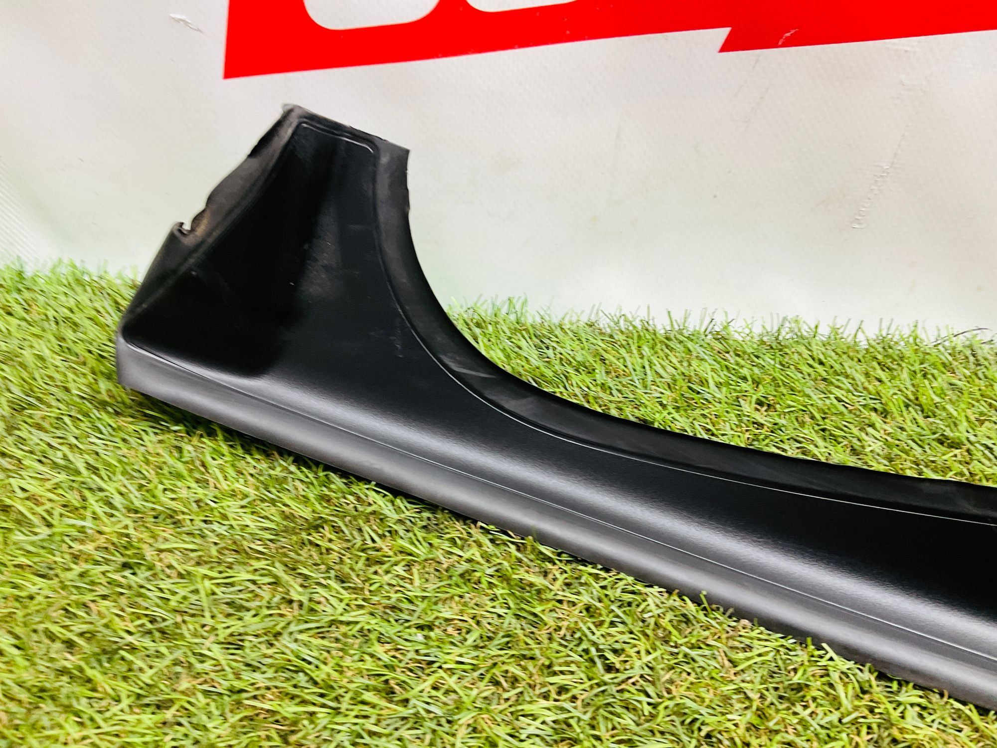 https://ycs.partsauto.market/partsauto-images/thmbs/userImages/h353NjtZg3VDP19b5HMt7LlpbQ93/part/00c1c370-8e59-4ae6-b497-8dda8225139e_1779720137552.jpg
