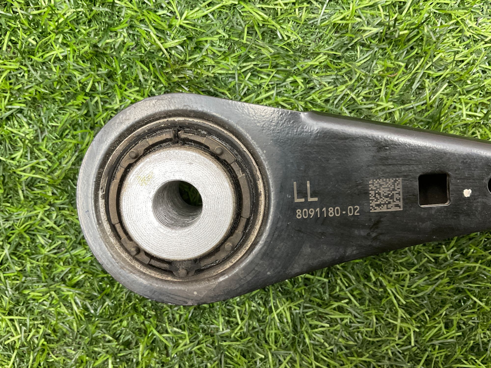 https://ycs.partsauto.market/partsauto-images/thmbs/userImages/h353NjtZg3VDP19b5HMt7LlpbQ93/part/016e19cd-180a-49f5-8aca-127d2497db79_1737102684750.jpg