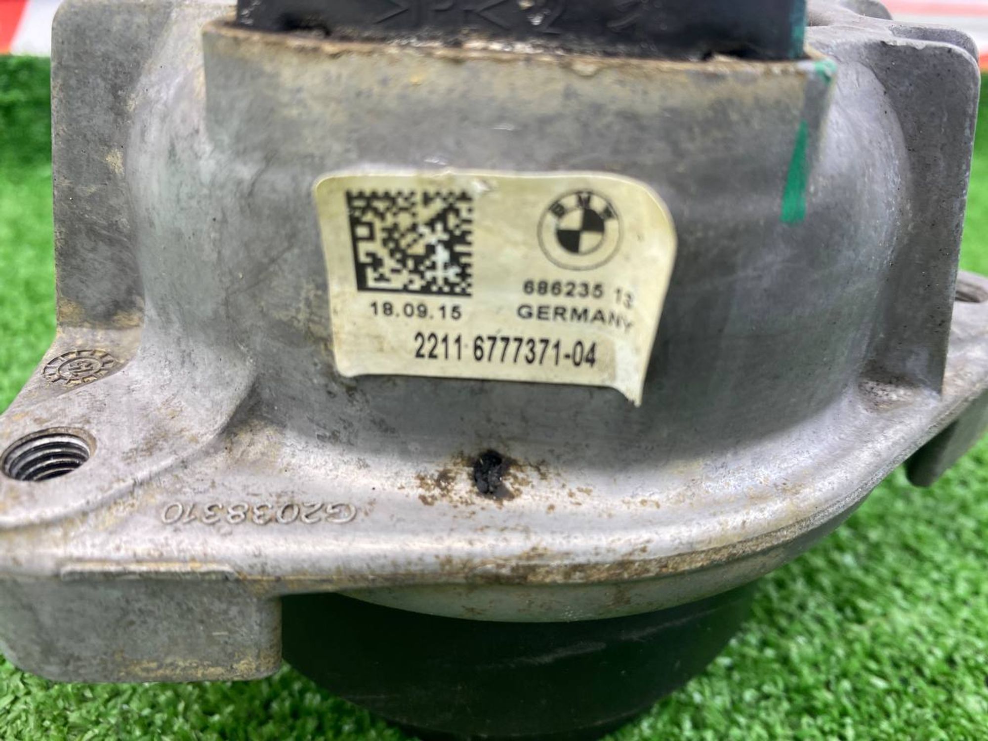 https://ycs.partsauto.market/partsauto-images/thmbs/userImages/h353NjtZg3VDP19b5HMt7LlpbQ93/part/01829b90-dd53-4c39-a945-62323fc881f1_1743247387458.jpg