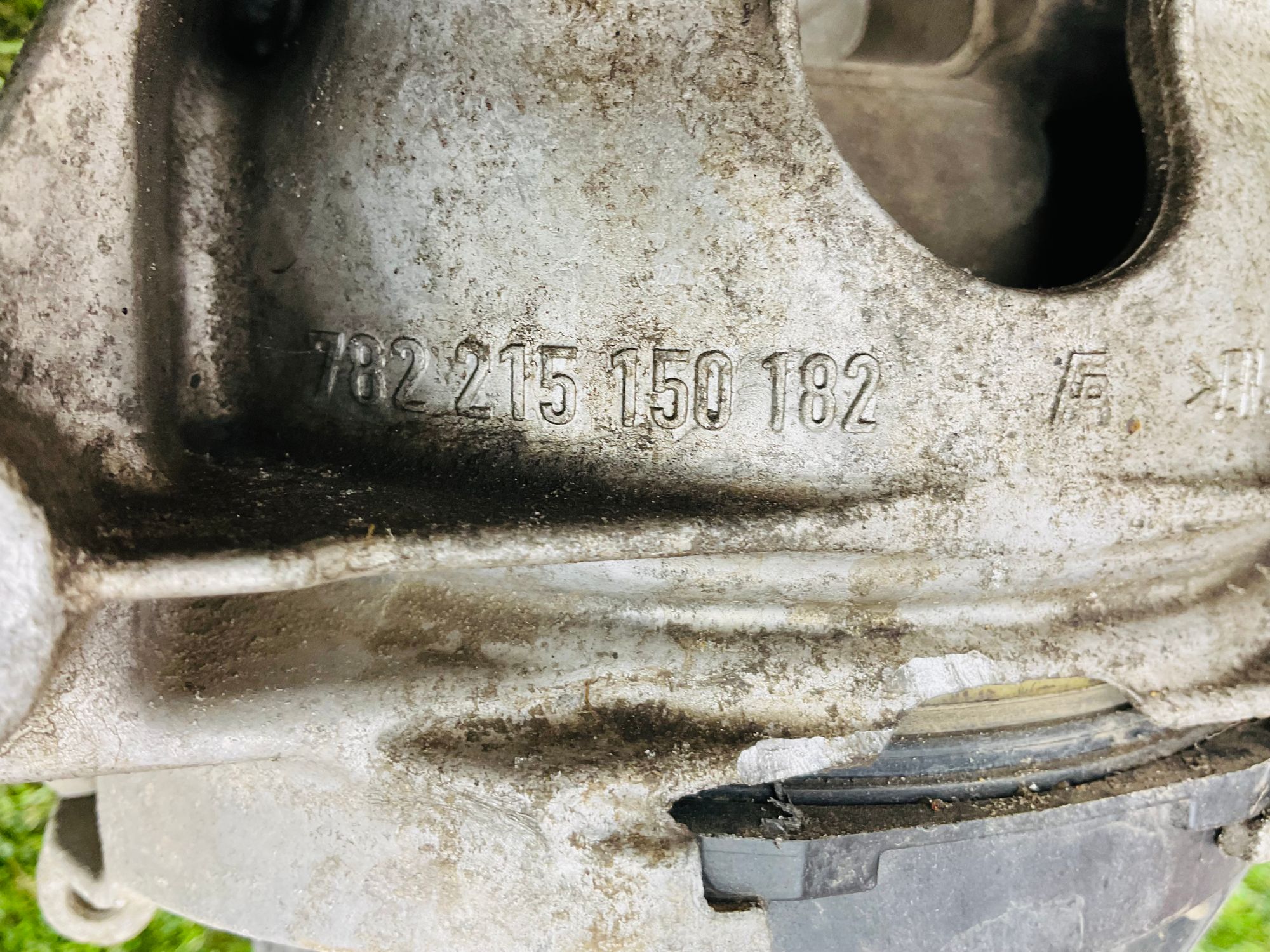 https://ycs.partsauto.market/partsauto-images/thmbs/userImages/h353NjtZg3VDP19b5HMt7LlpbQ93/part/01893d8b-889f-4405-b453-e5b5c8ceffe9_1786792837125.jpg