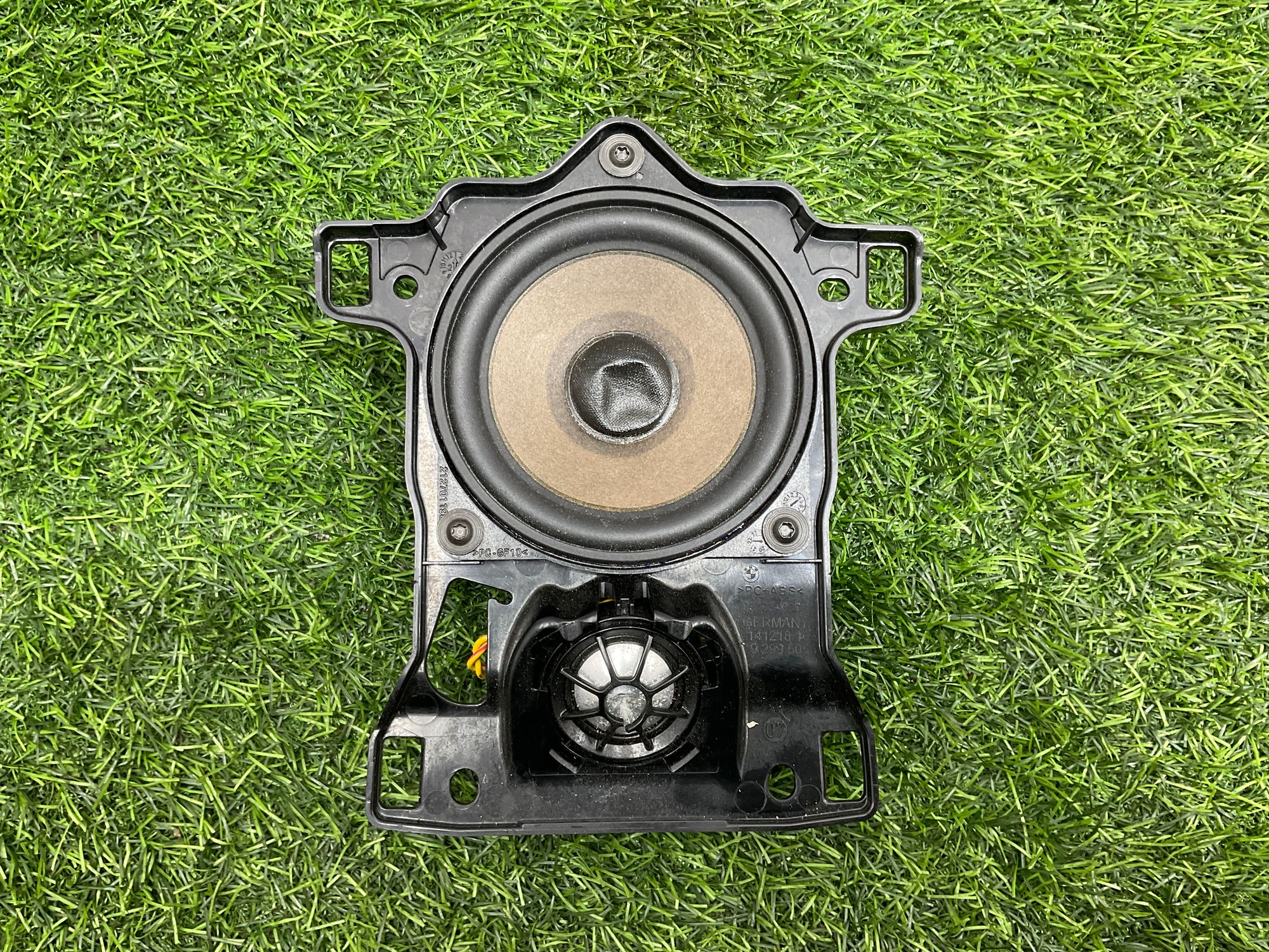 https://ycs.partsauto.market/partsauto-images/thmbs/userImages/h353NjtZg3VDP19b5HMt7LlpbQ93/part/01b9b183-386f-47b3-99d9-f2e285db45b3_1736595902848.jpg