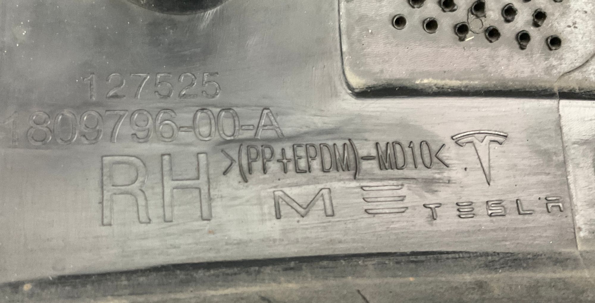 Бампер передний Tesla Model 3 I 2020, 40000 рублей, Москва