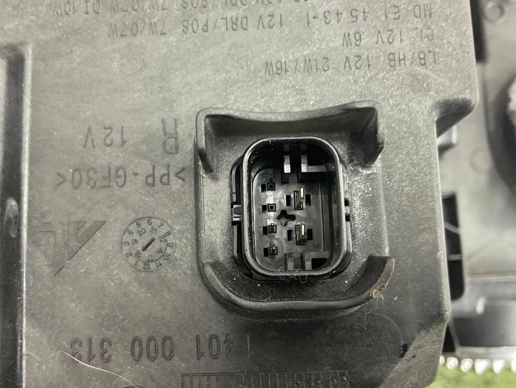 https://ycs.partsauto.market/partsauto-images/thmbs/userImages/h353NjtZg3VDP19b5HMt7LlpbQ93/part/0206ea87-110e-4ee3-822c-133a1d3d3625_1745919938259.jpg