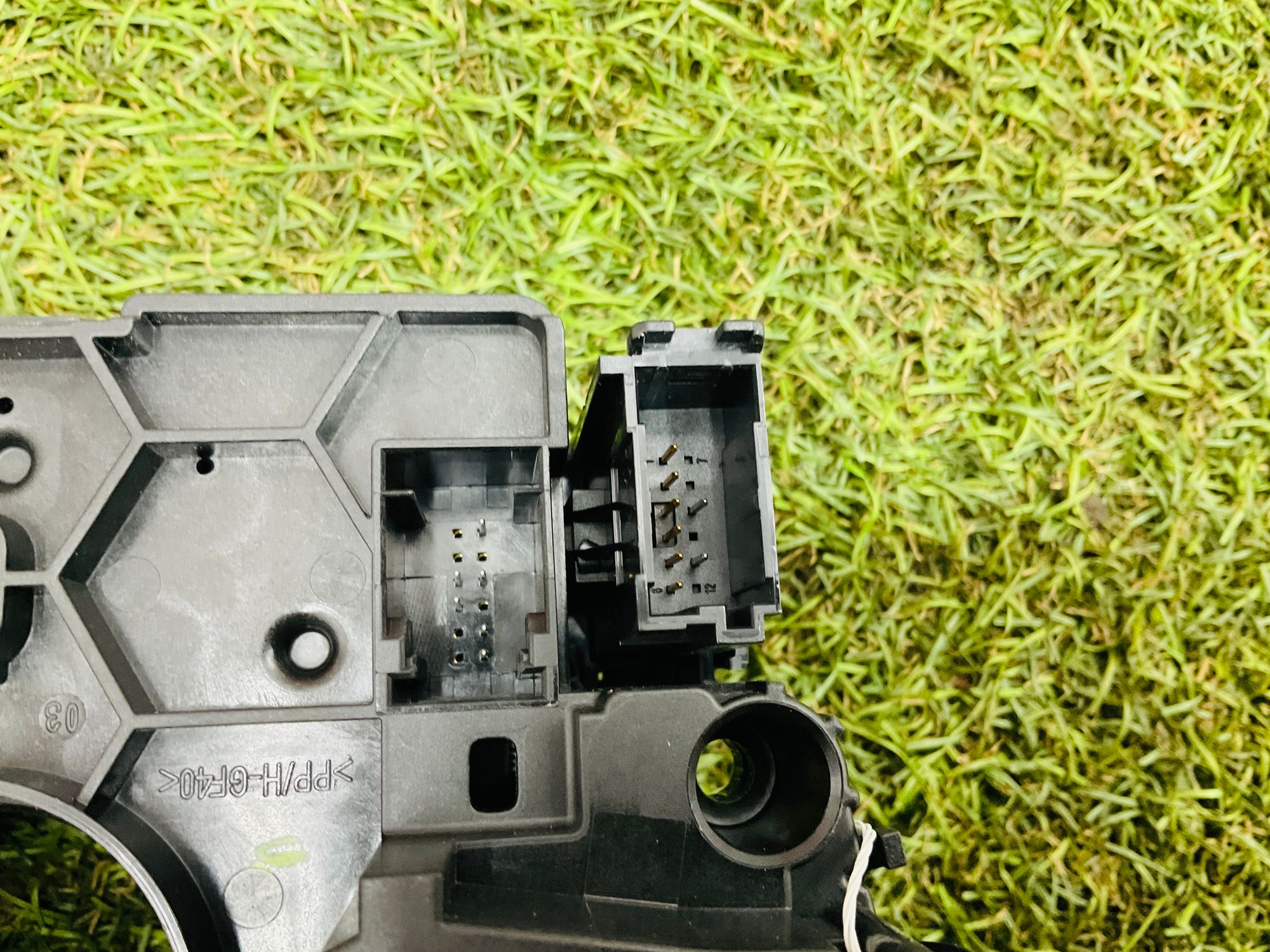 https://ycs.partsauto.market/partsauto-images/thmbs/userImages/h353NjtZg3VDP19b5HMt7LlpbQ93/part/02b25eb5-dd04-4b53-92bf-aebe68d71dd3_1779195292925.jpg