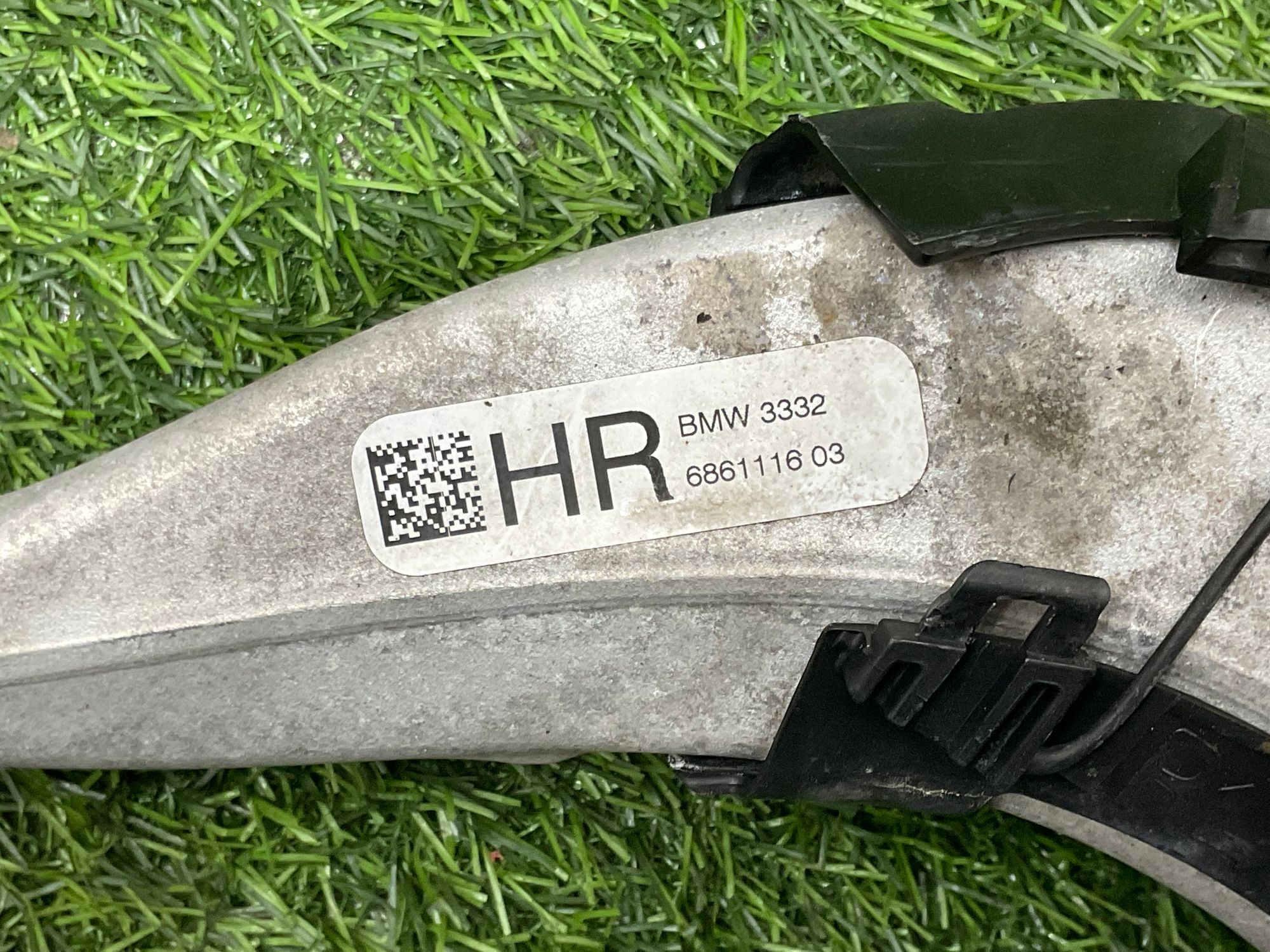 https://ycs.partsauto.market/partsauto-images/thmbs/userImages/h353NjtZg3VDP19b5HMt7LlpbQ93/part/02c71ad4-e8c8-4eb8-9436-e8895cfabfb2_1733744829355.jpg