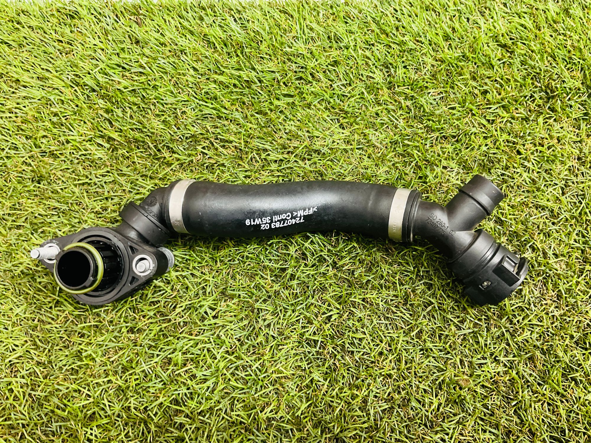 Патрубок вентиляции картера BMW M8, F91/F92/F93 2019, 2500 рублей, Москва