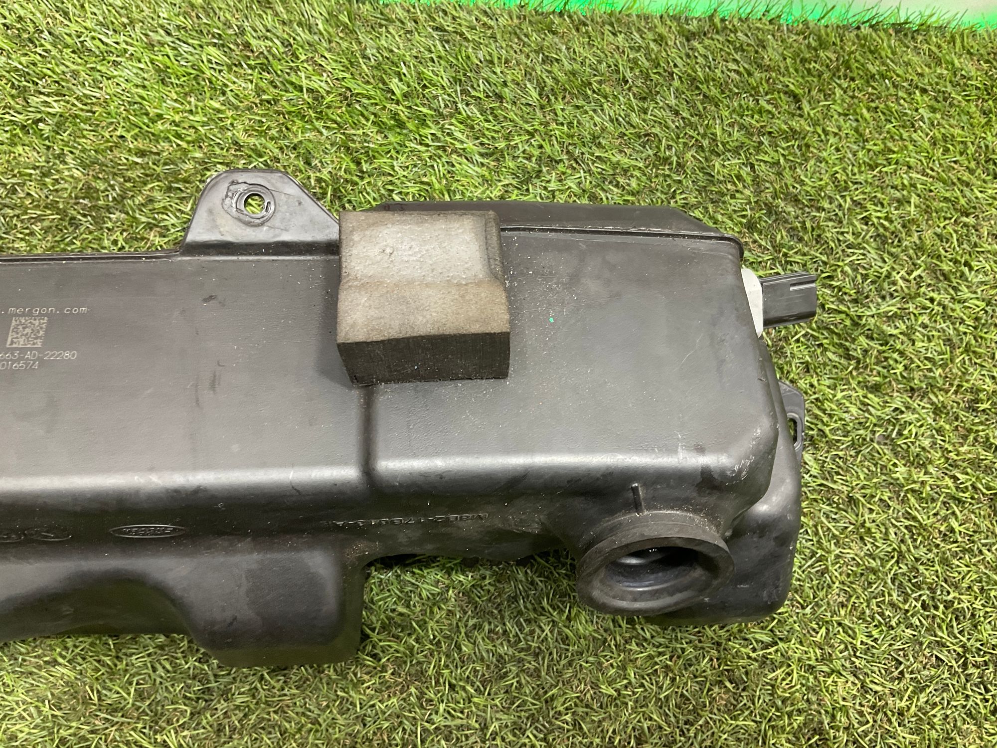 Бачок стеклоомывателя Land Rover Defender, II, 15000 рублей, Москва