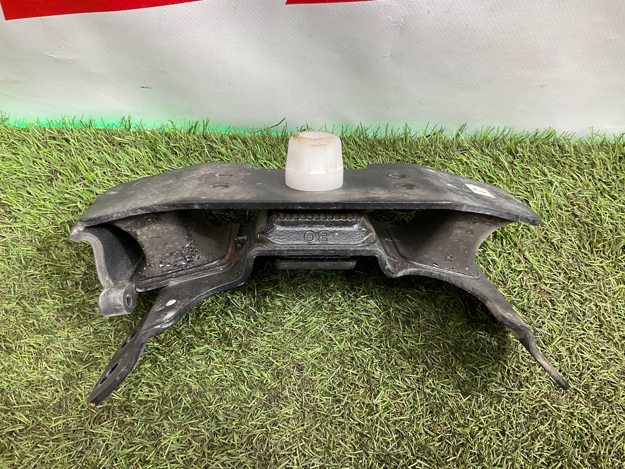 Подушка крепления КПП Toyota Land Cruiser 300 (2021—2023) 2022, 2000 рублей, Москва