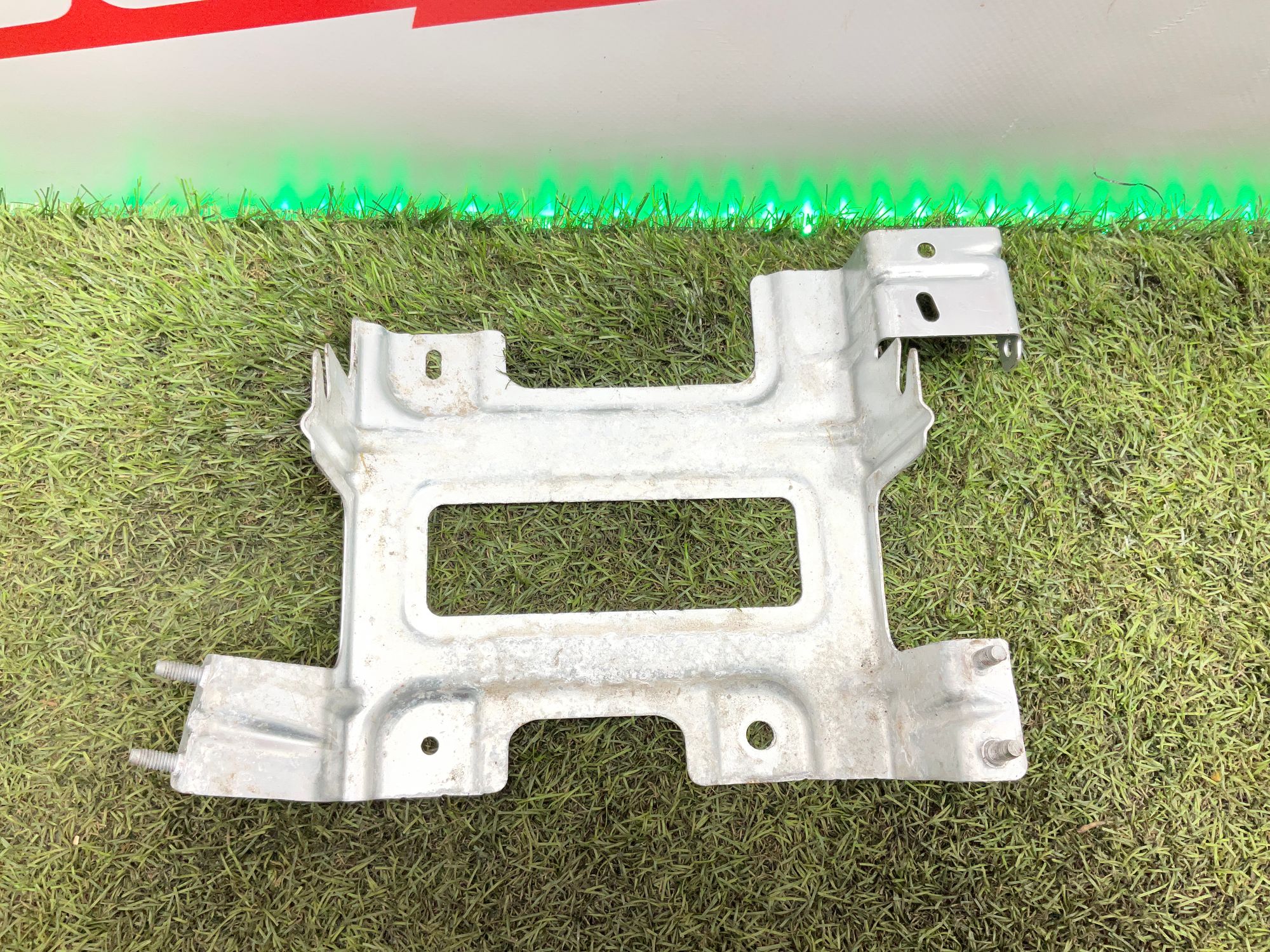 Крепление магнитолы Land Rover Defender II L663 2022, 2000 рублей, Москва