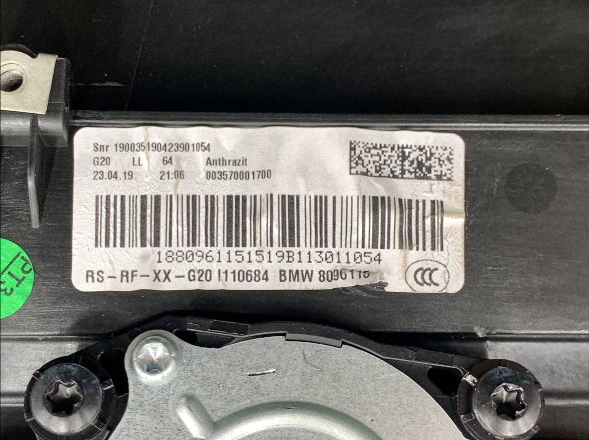 https://ycs.partsauto.market/partsauto-images/thmbs/userImages/h353NjtZg3VDP19b5HMt7LlpbQ93/part/03c9f10f-eb10-43d8-a141-4fc9dcb3d0b7_1719907052856.jpg