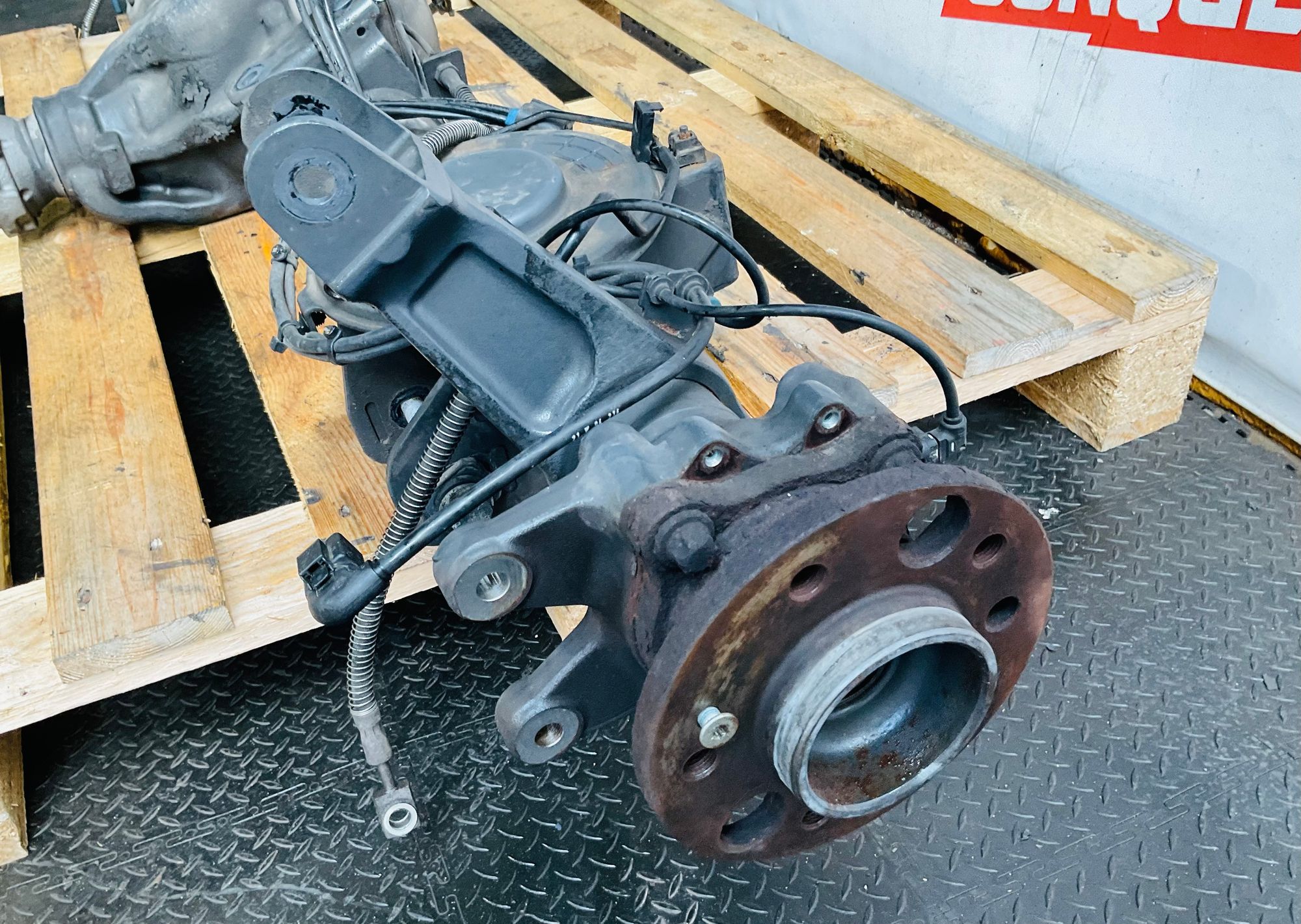 https://ycs.partsauto.market/partsauto-images/thmbs/userImages/h353NjtZg3VDP19b5HMt7LlpbQ93/part/0425363b-1657-4f0a-ba92-22cae0636dfa_1789459809977.jpg