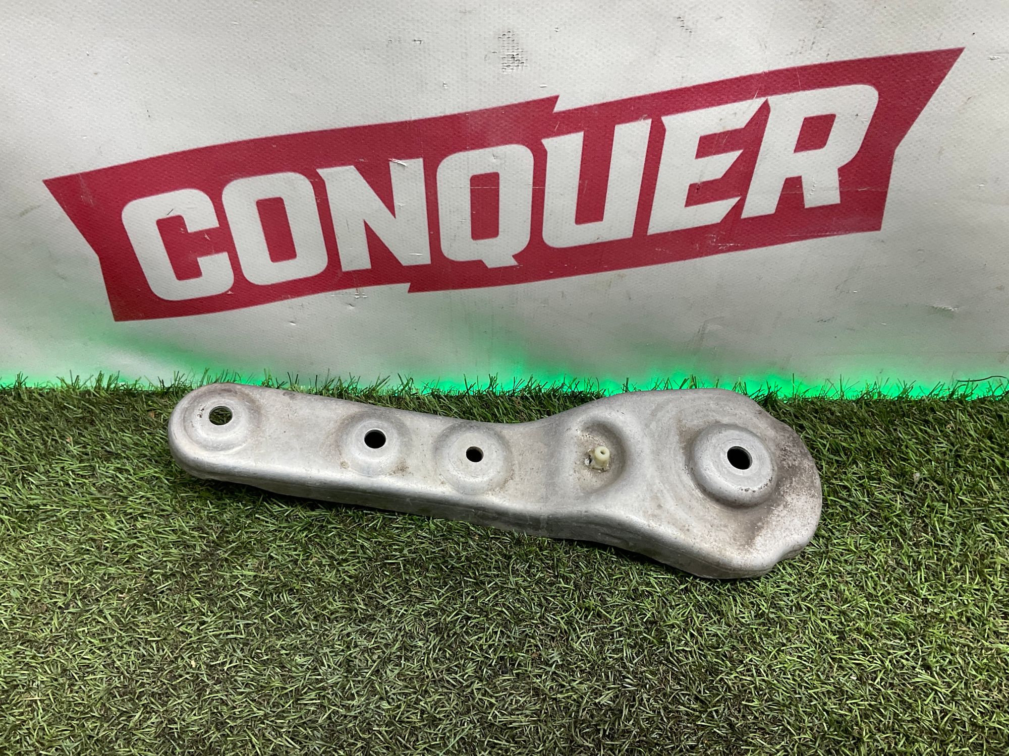 Тяга реактивная задняя BMW 5 серия, G30/G31 рестайлинг, 1000 рублей, Москва