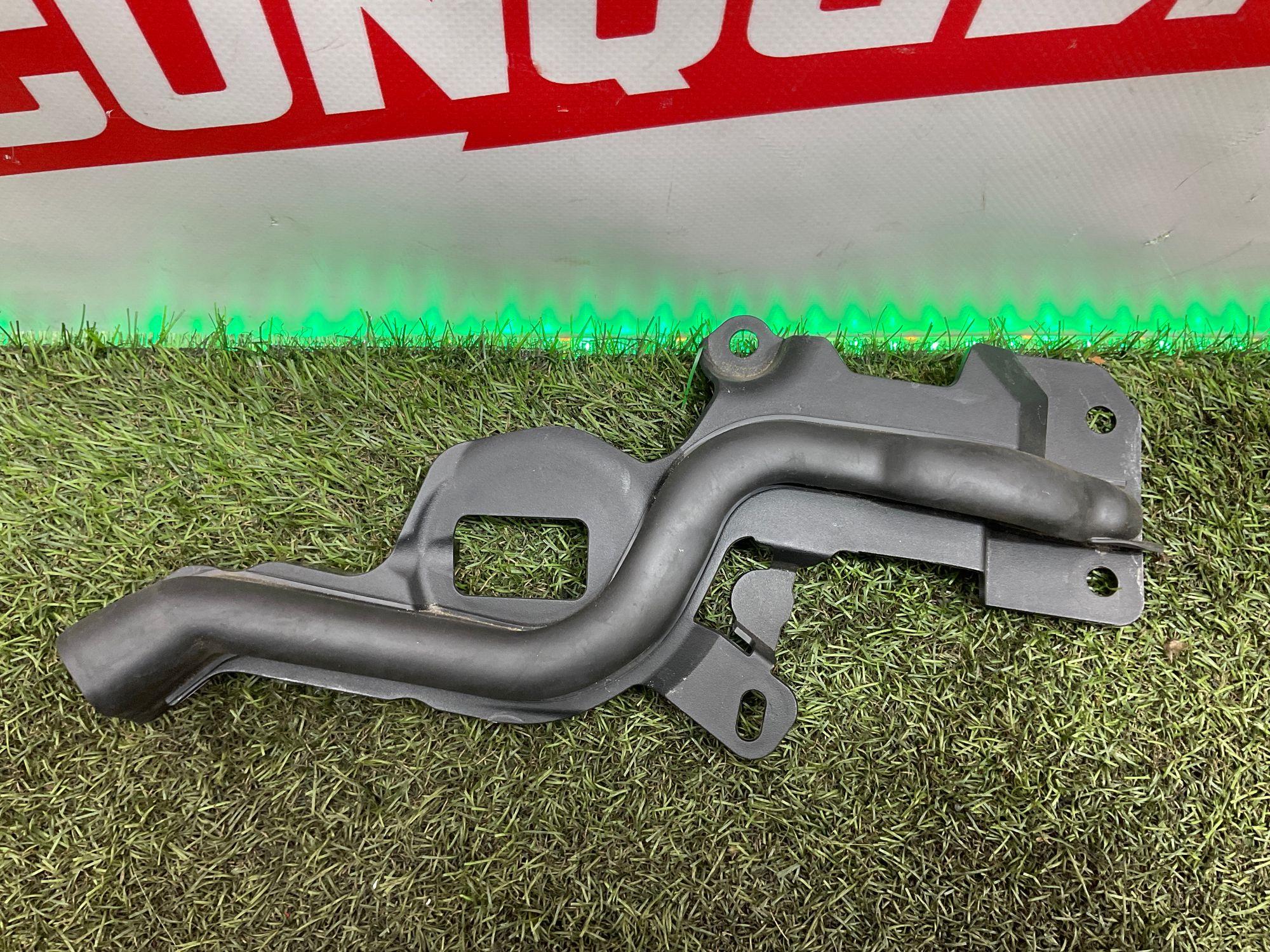 Уплотнитель капота правый BMW M3 G80 2023, 2000 рублей, Москва