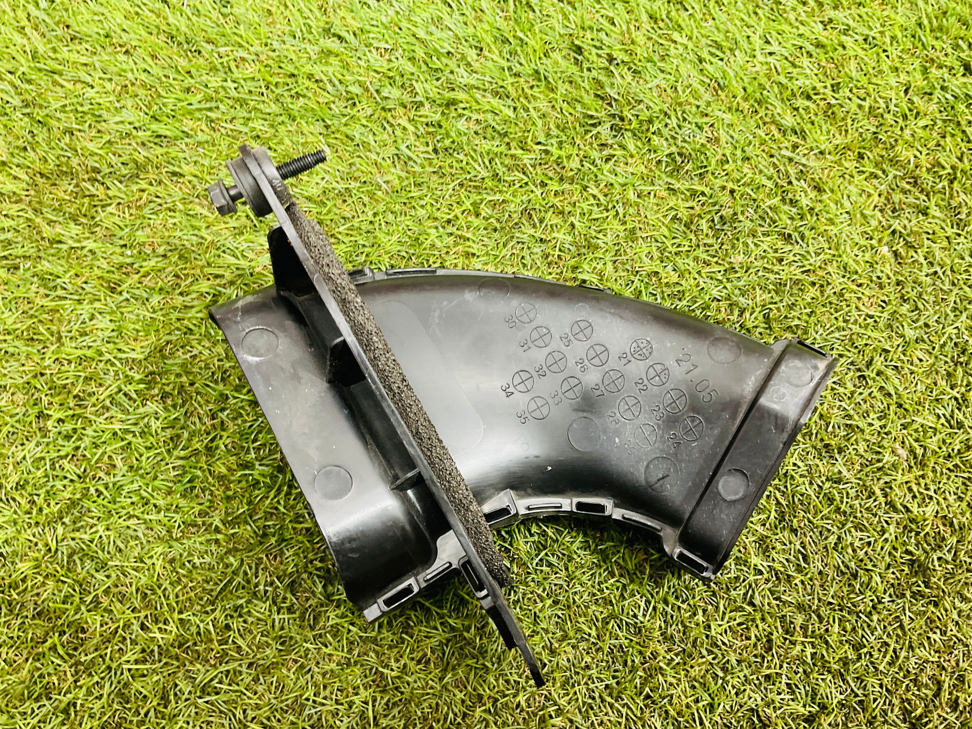 https://ycs.partsauto.market/partsauto-images/thmbs/userImages/h353NjtZg3VDP19b5HMt7LlpbQ93/part/05294311-a0b1-4cf3-a89b-4efa577f601a_1779804315854.jpg