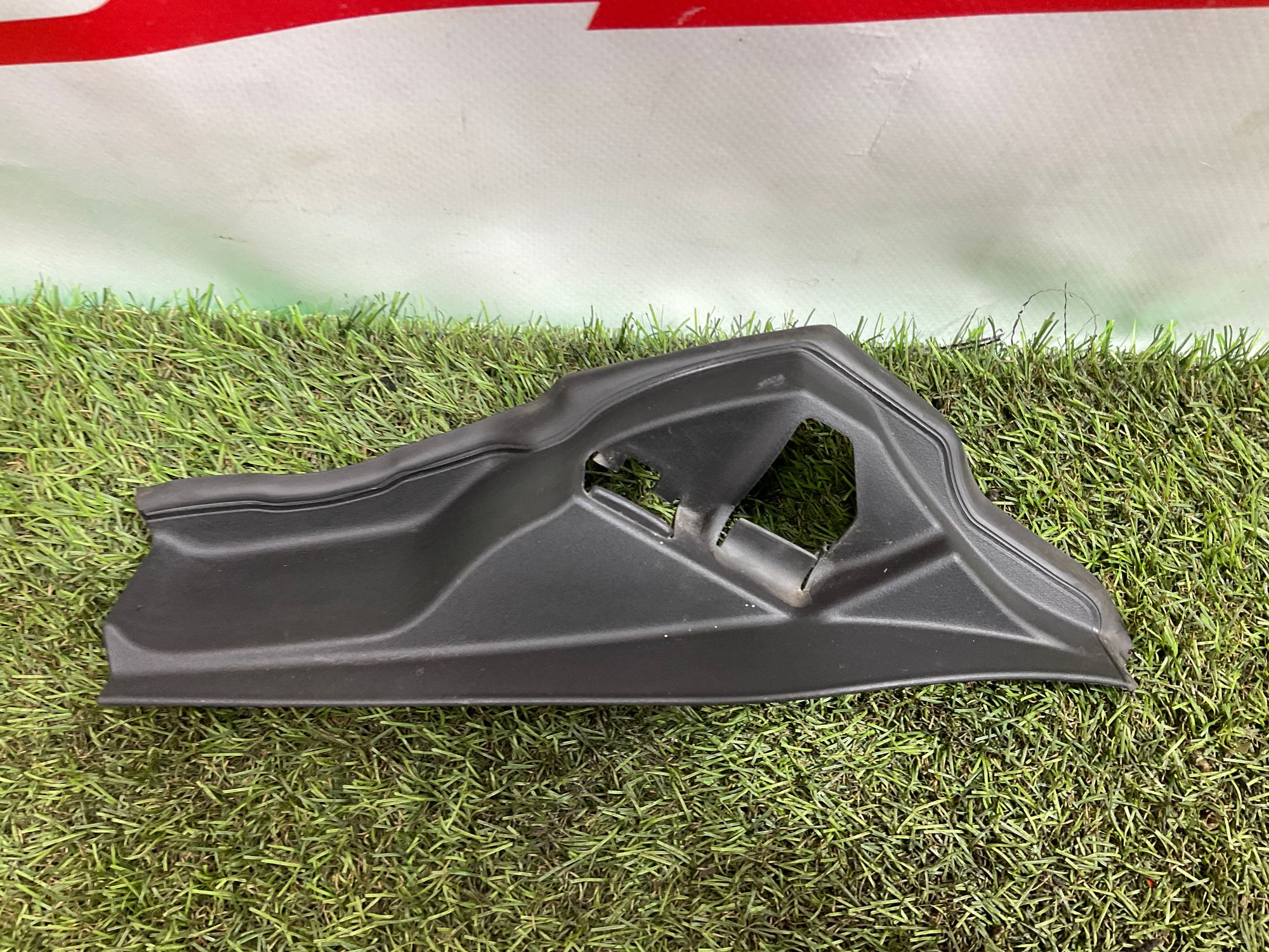 Обшивка крышки багажника левая BMW M3 G81 2023, 1000 рублей, Москва