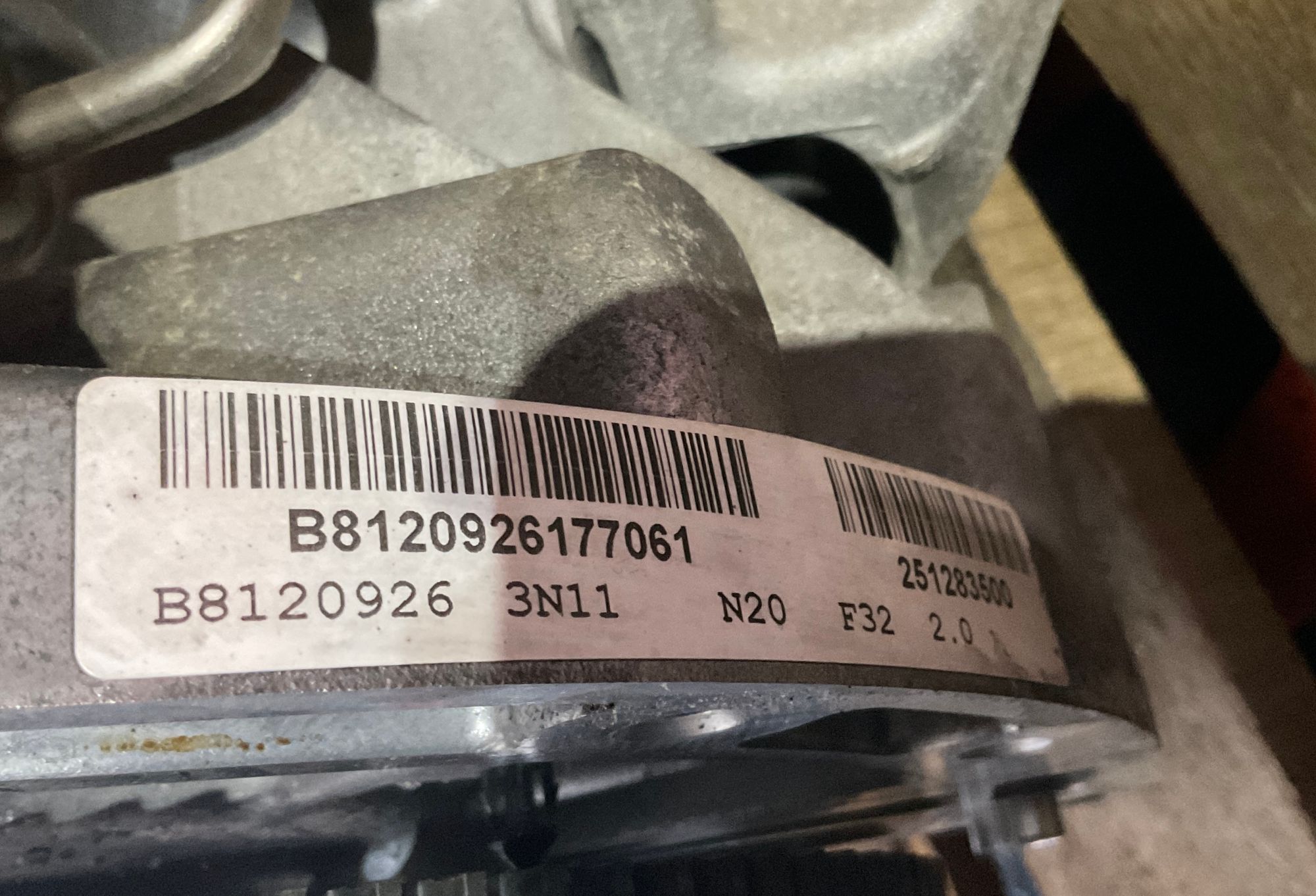 https://ycs.partsauto.market/partsauto-images/thmbs/userImages/h353NjtZg3VDP19b5HMt7LlpbQ93/part/05c8ab4e-b059-47c0-9014-f219f12e3f7e_1744733008917.jpg