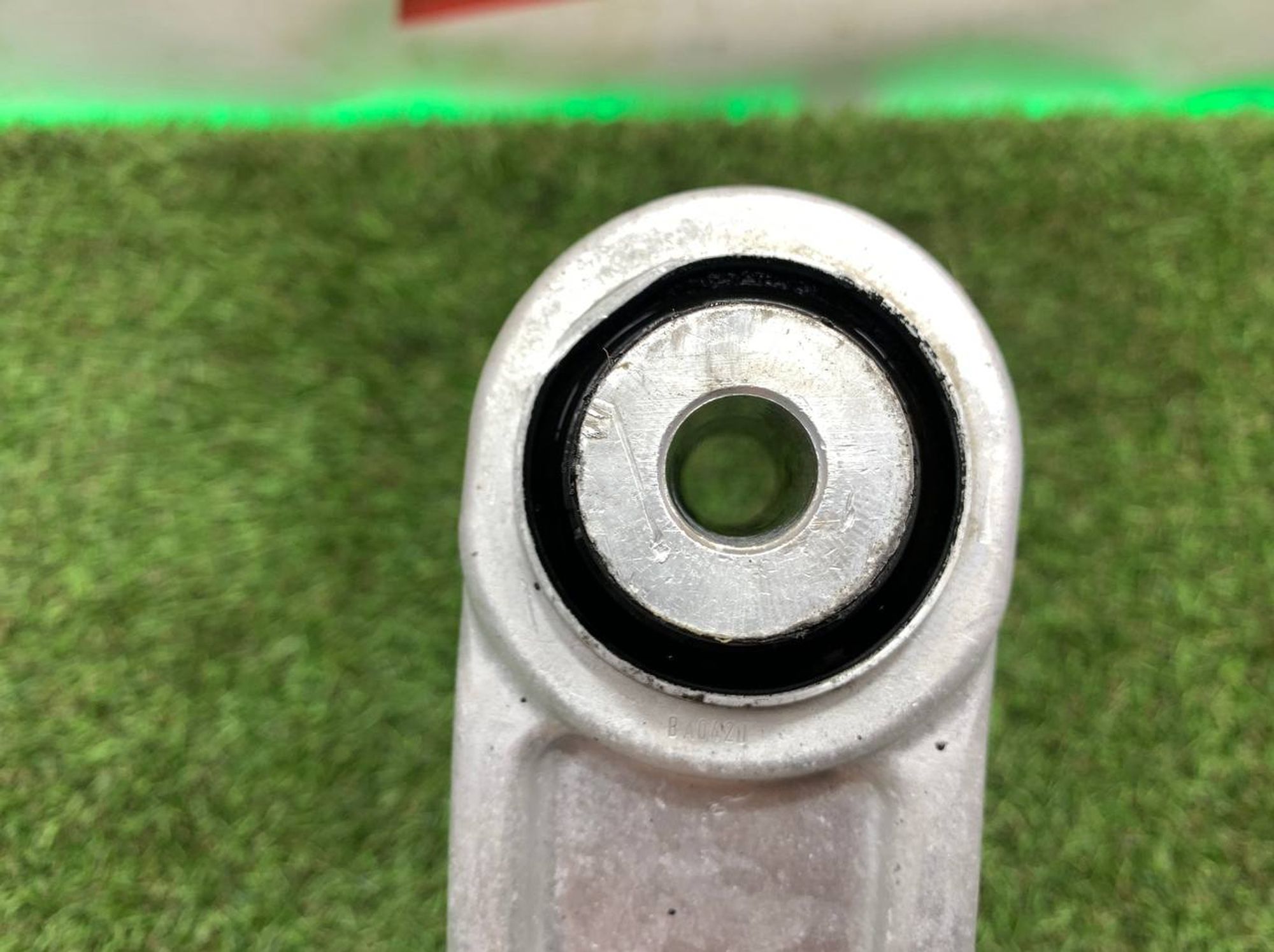 https://ycs.partsauto.market/partsauto-images/thmbs/userImages/h353NjtZg3VDP19b5HMt7LlpbQ93/part/05e8e75b-1fb8-441d-b140-690b7c9c36b7_1717236780514.jpg
