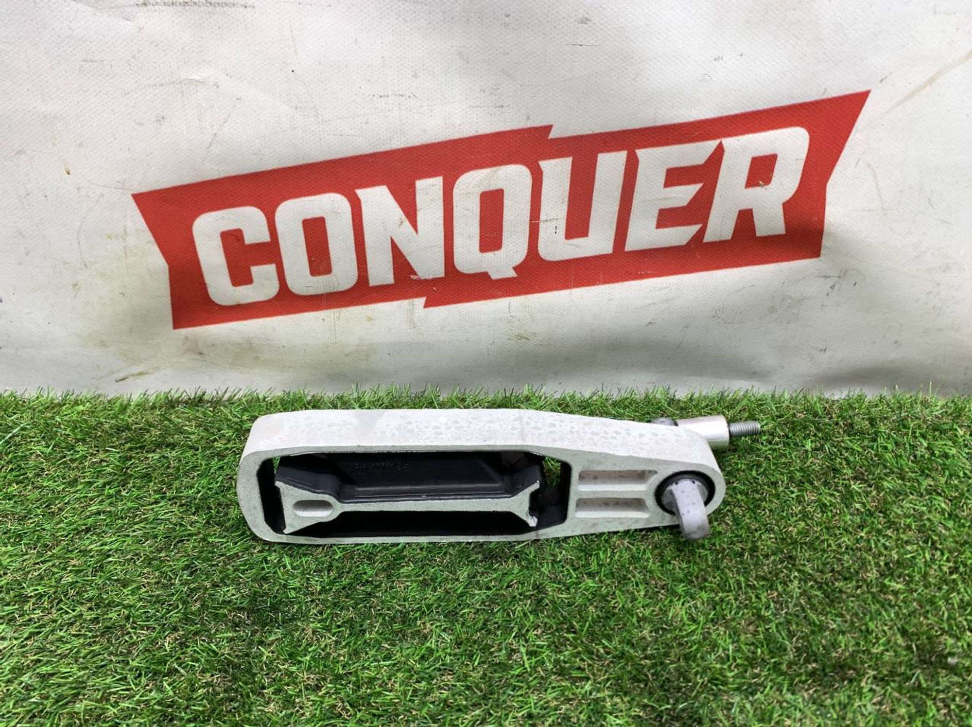 https://ycs.partsauto.market/partsauto-images/thmbs/userImages/h353NjtZg3VDP19b5HMt7LlpbQ93/part/060170e1-8ef6-429b-8ce1-dd5ffb1c9669_1717143813643.jpg