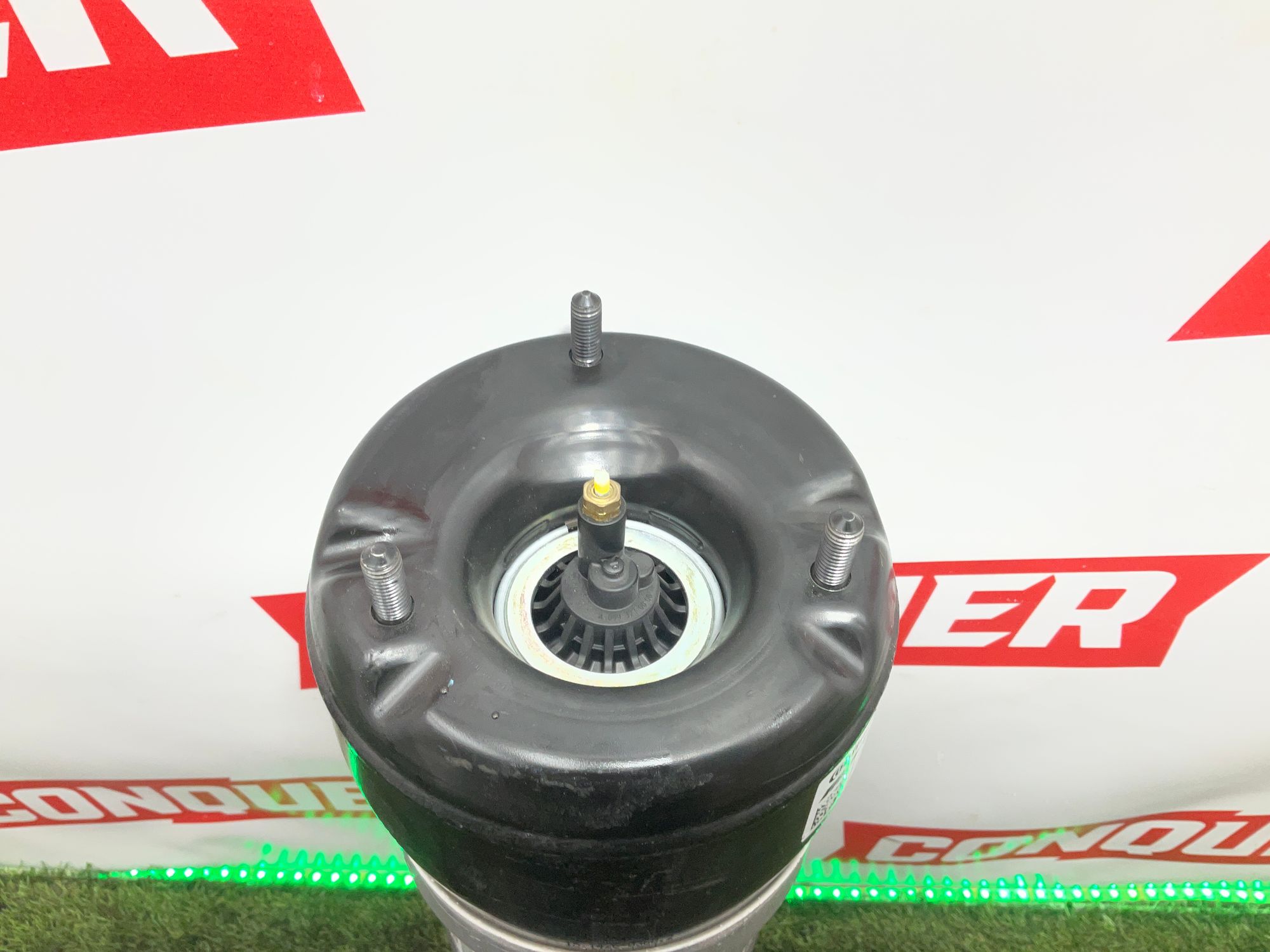 Передняя правая стойка Mercedes-Benz C217 63 AMG W222 S63 AMG, 110000 рублей, Москва