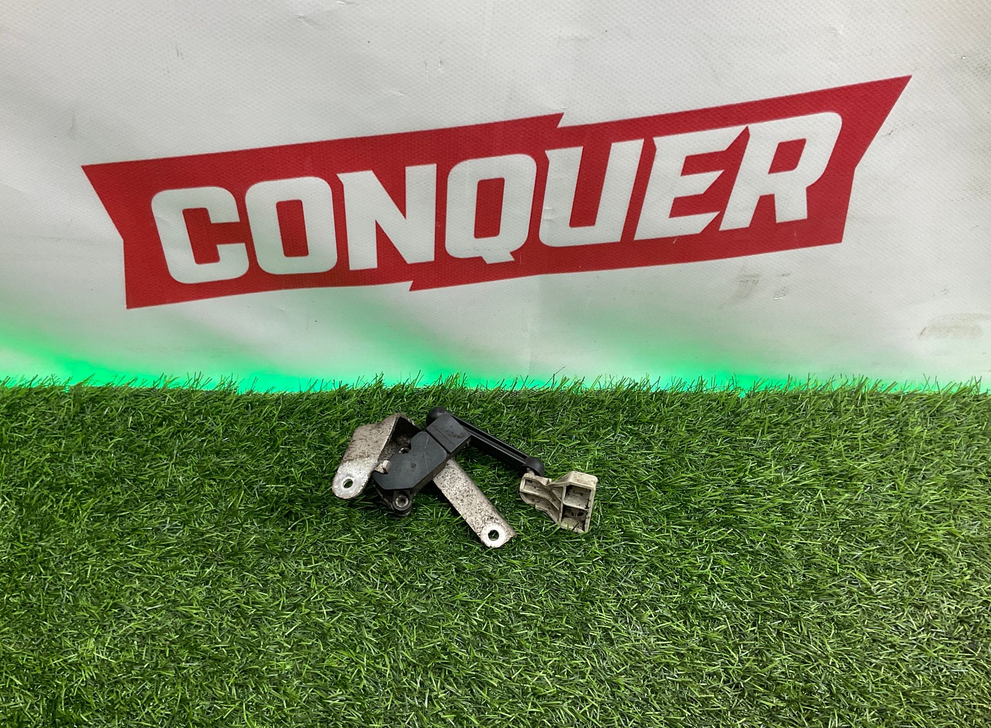 https://ycs.partsauto.market/partsauto-images/thmbs/userImages/h353NjtZg3VDP19b5HMt7LlpbQ93/part/065a40de-9ac8-402d-84df-b65365516046_1744026203785.jpg