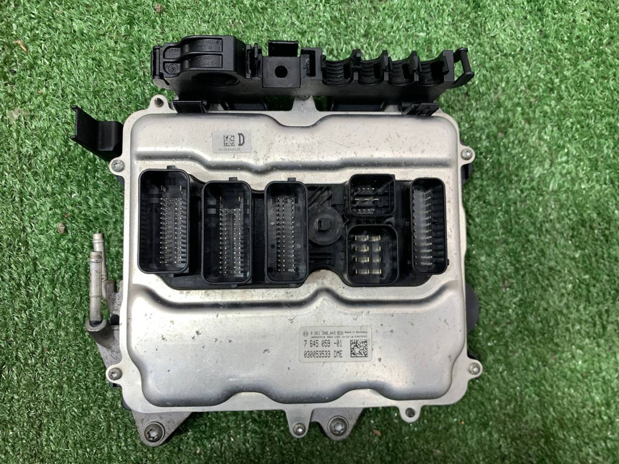 https://ycs.partsauto.market/partsauto-images/thmbs/userImages/h353NjtZg3VDP19b5HMt7LlpbQ93/part/067b38f9-1ef1-4dac-b17c-ba8984bbaf34_1729944394841.jpg