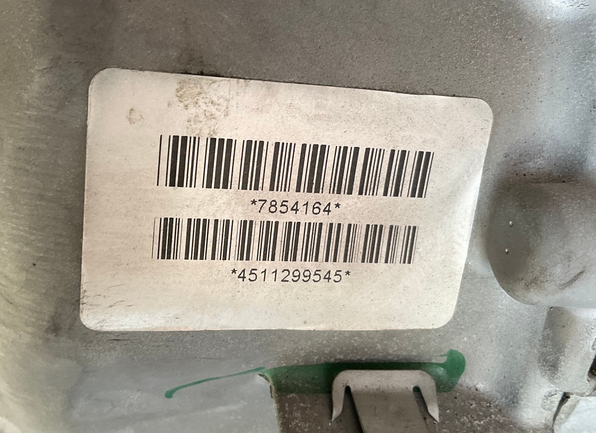 https://ycs.partsauto.market/partsauto-images/thmbs/userImages/h353NjtZg3VDP19b5HMt7LlpbQ93/part/0775f2b5-0cac-4874-ba0e-f82a0e9ca565_1745566392440.jpg