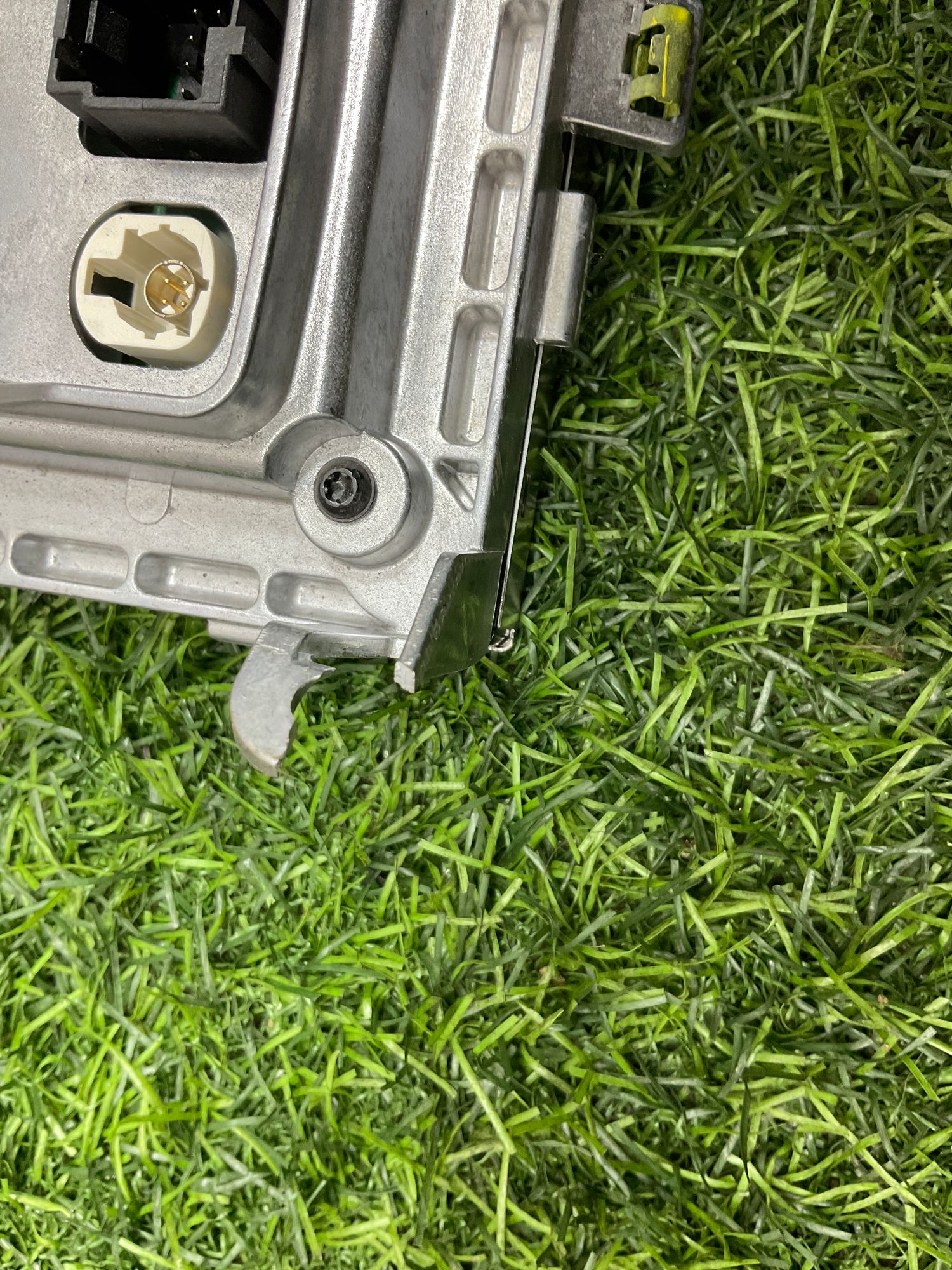 Монитор Maserati Levante 1, 35000 рублей, Москва