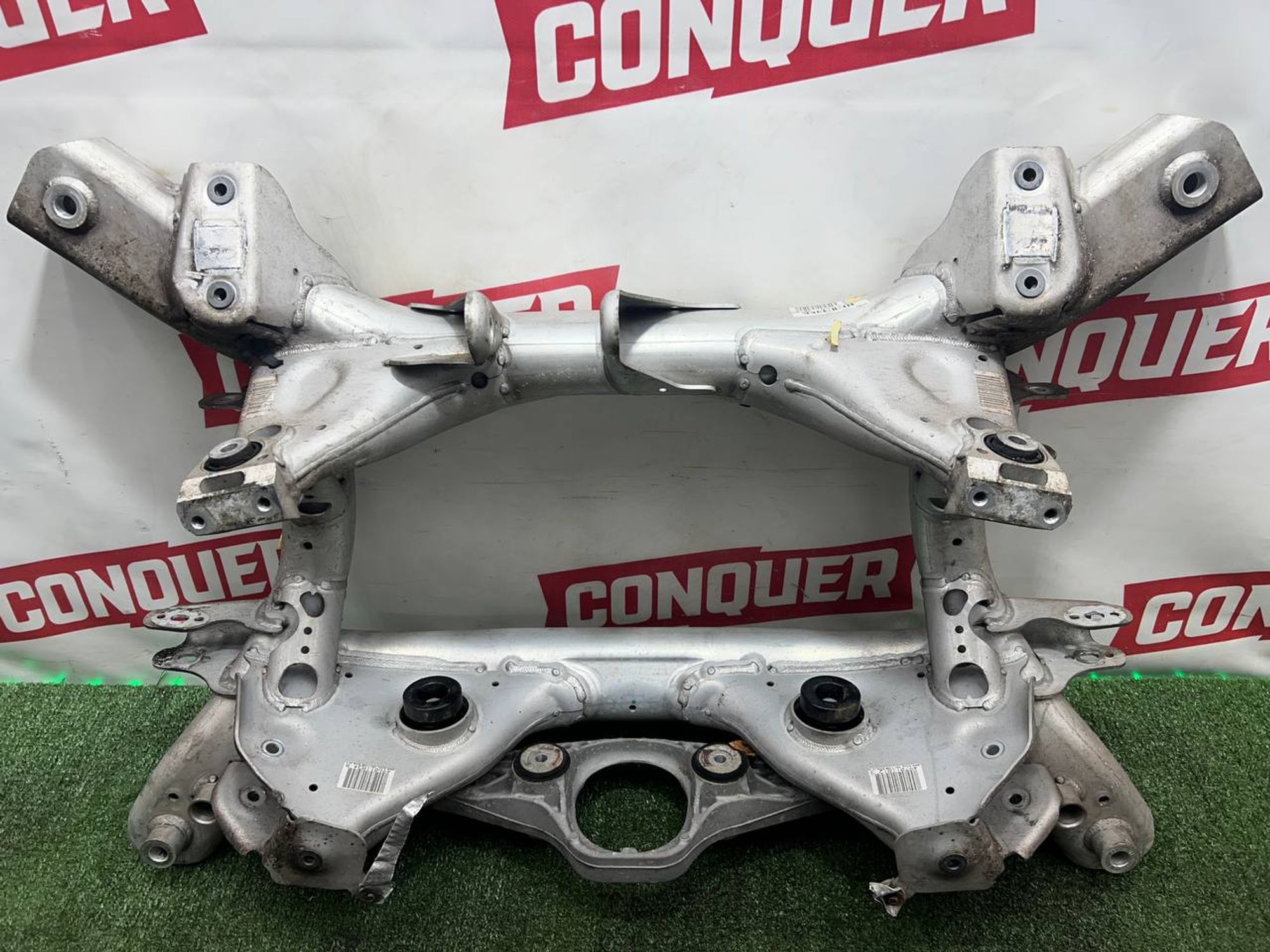 https://ycs.partsauto.market/partsauto-images/thmbs/userImages/h353NjtZg3VDP19b5HMt7LlpbQ93/part/07a737f1-8ede-41df-8ba5-a05b2524e9cc_1731052229160.jpg