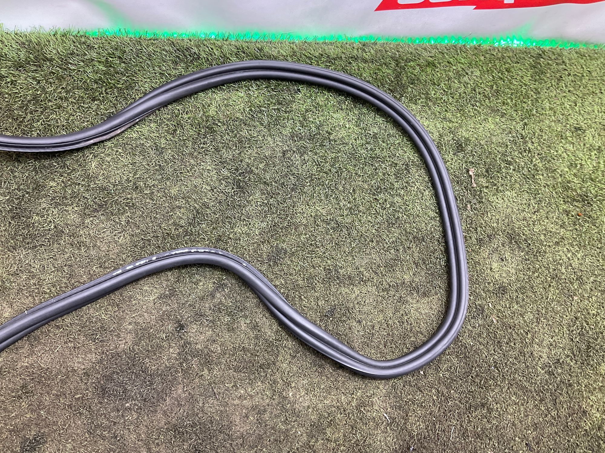 Уплотнительная резинка багажника BMW M8 F92 2019, 7000 рублей, Москва