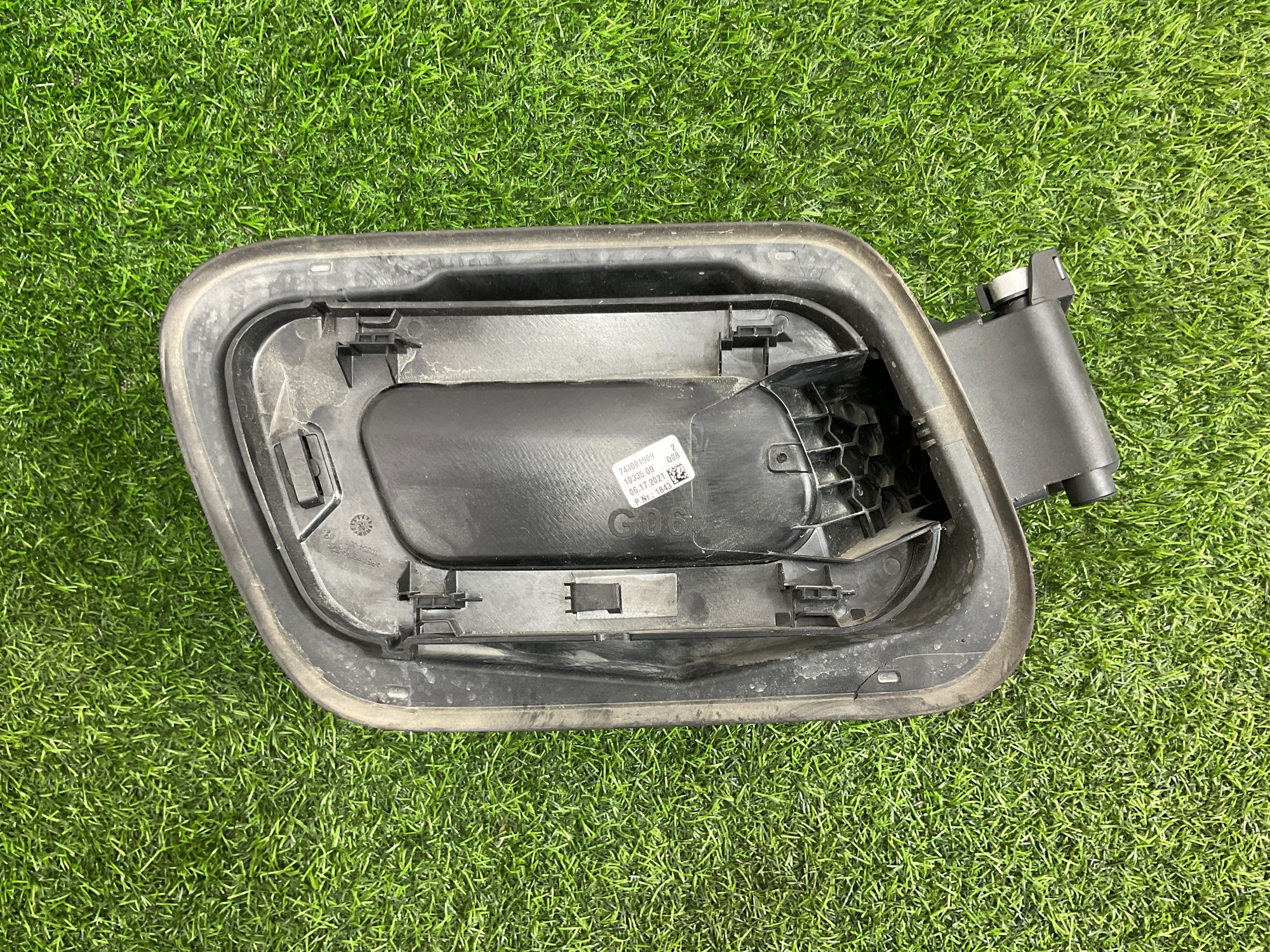 https://ycs.partsauto.market/partsauto-images/thmbs/userImages/h353NjtZg3VDP19b5HMt7LlpbQ93/part/07c38e2f-b364-4e86-b905-bfc459c058ec_1740668395480.jpg