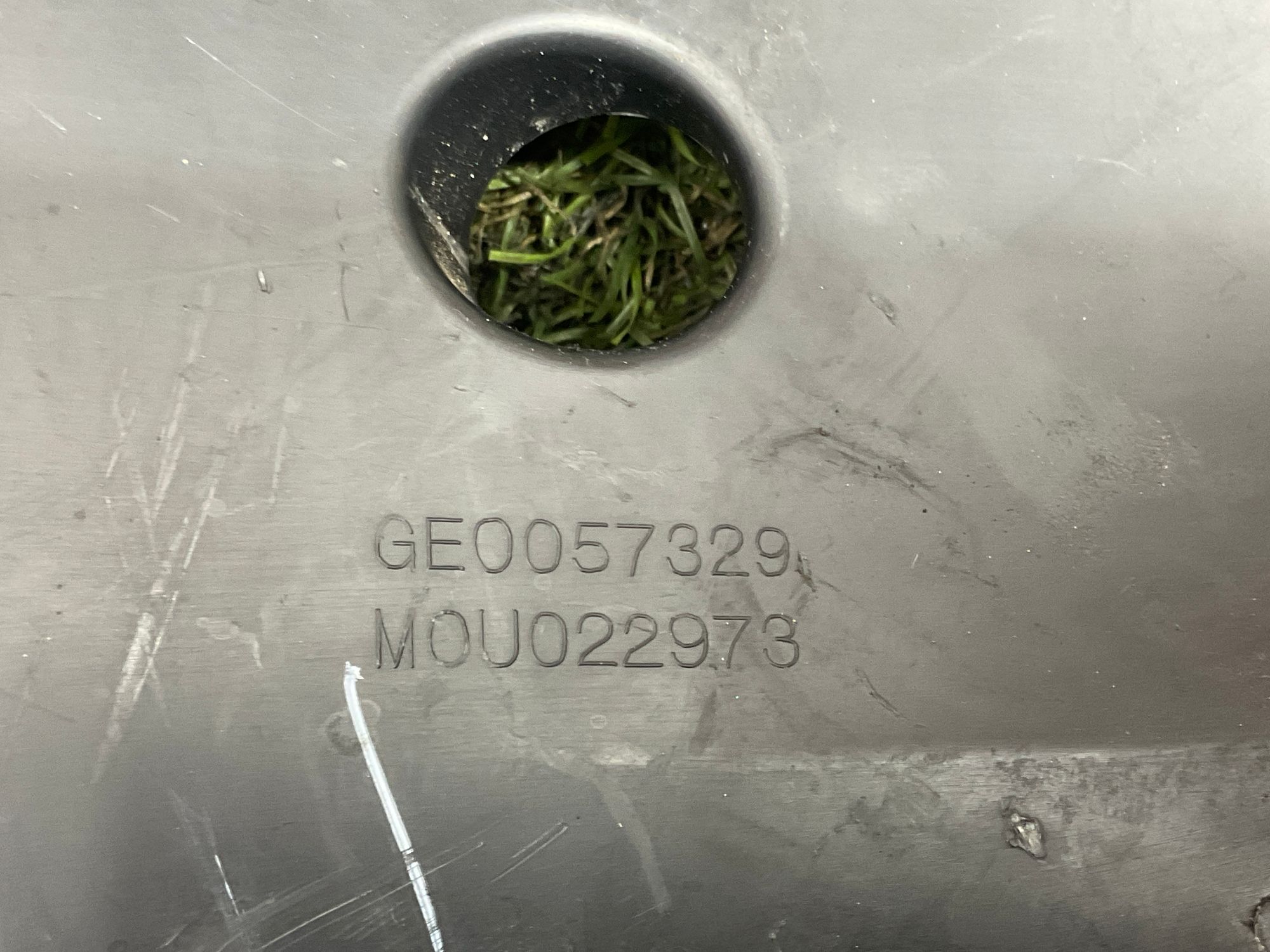 Крепление накладки крыла передняя левая Land Rover Defender II L663 2022, 5000 рублей, Москва