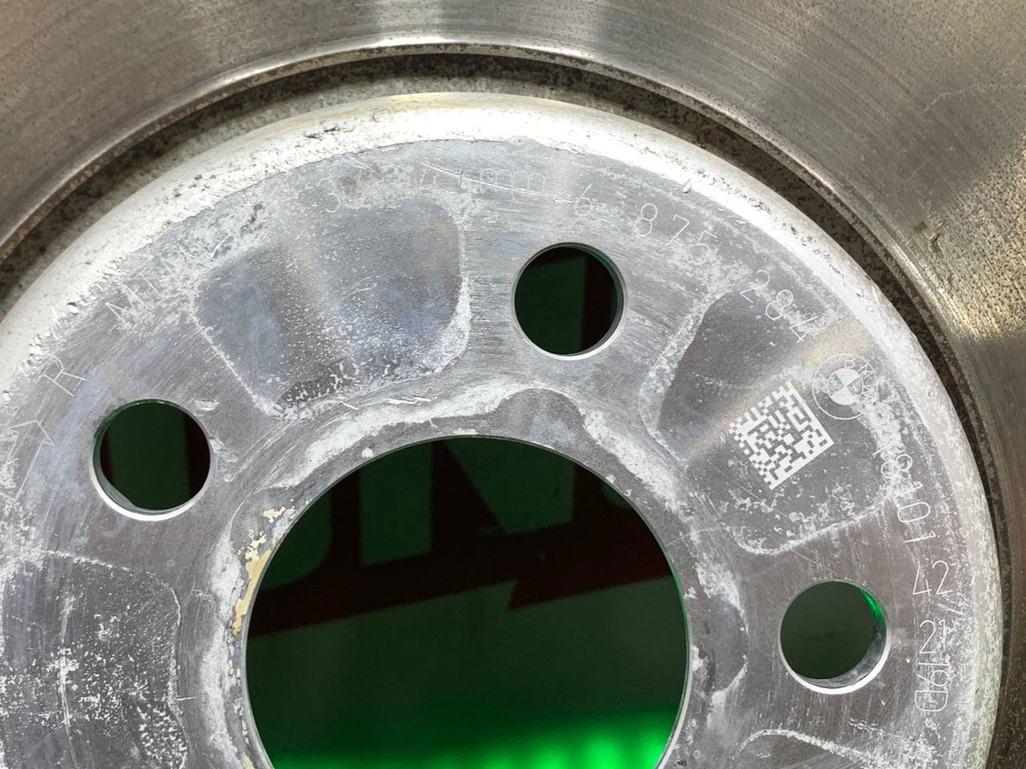 https://ycs.partsauto.market/partsauto-images/thmbs/userImages/h353NjtZg3VDP19b5HMt7LlpbQ93/part/08acb4c9-3a41-458d-b5c5-7e2daf28d114_1719321669312.jpg