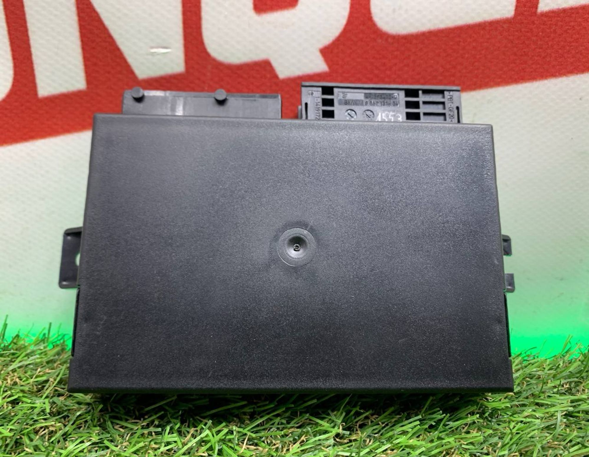 https://ycs.partsauto.market/partsauto-images/thmbs/userImages/h353NjtZg3VDP19b5HMt7LlpbQ93/part/08ebf0bb-df69-4a65-8416-e503f59a95a5_1708610198614.jpg