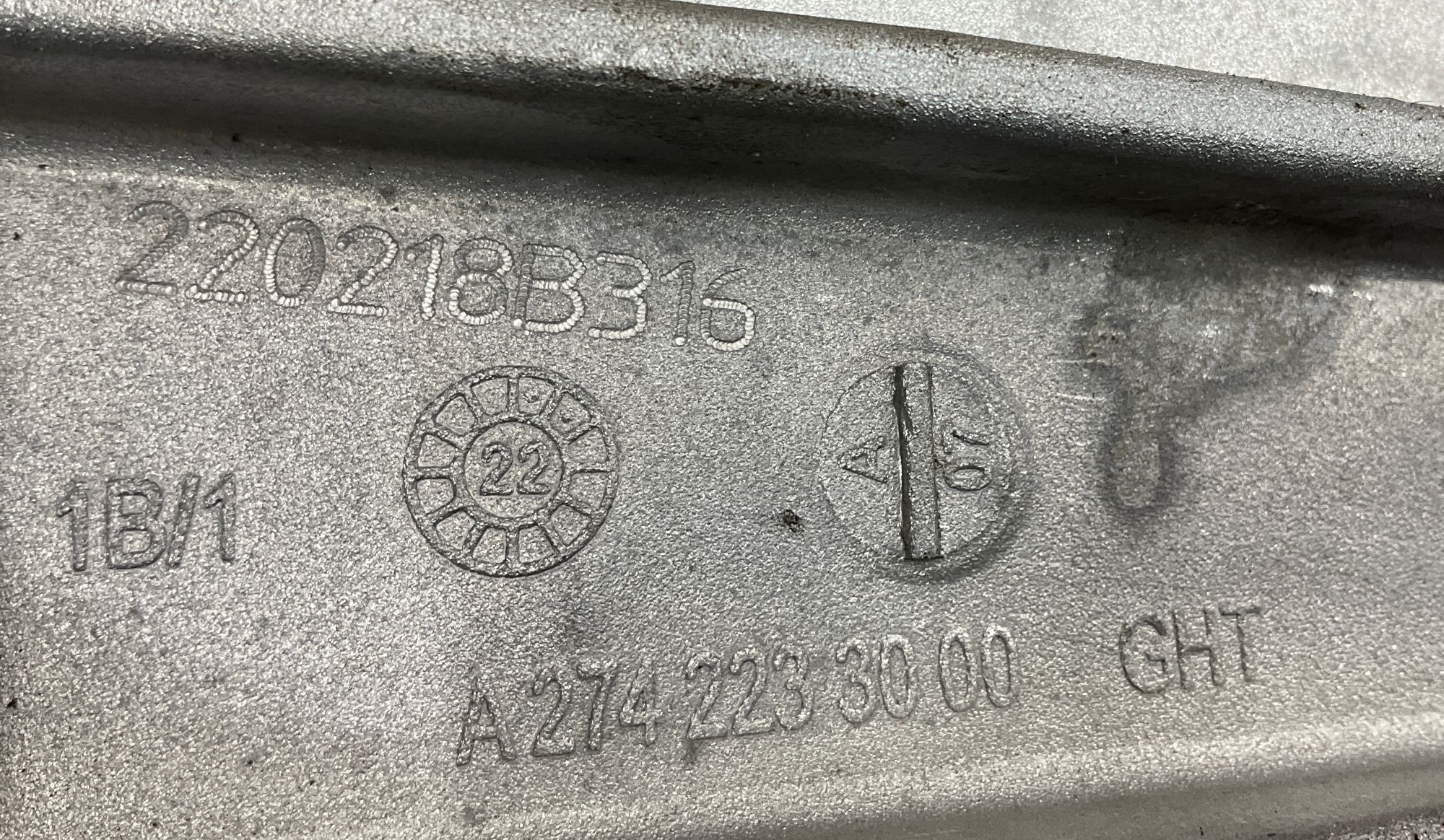 Опора двигателя правая M 274920 Mercedes-Benz C-Класс, W205, 1000 рублей, Москва