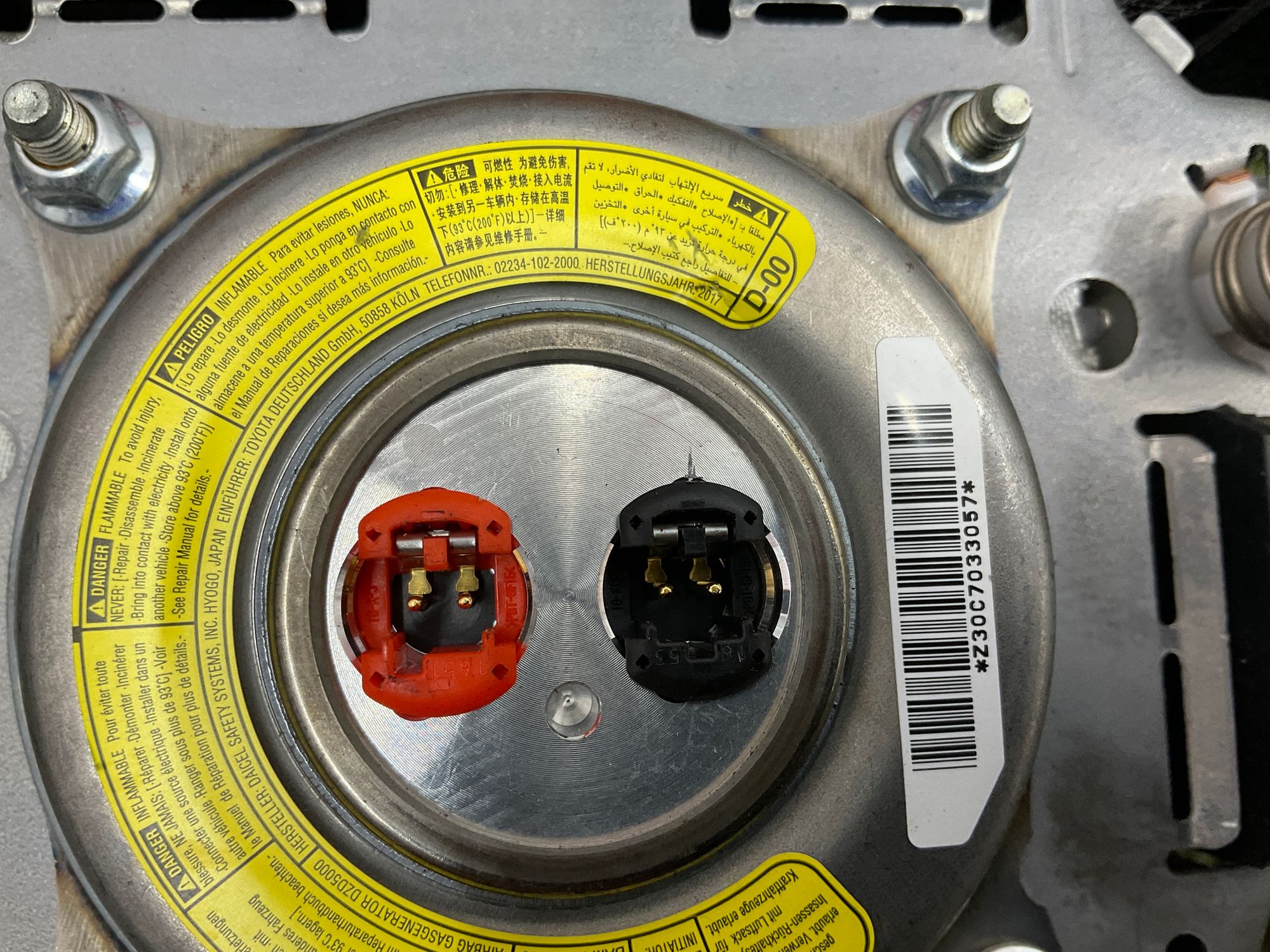 Подушка безопасности в руле Toyota Land Cruiser 200 рестайлинг 2 (2015—2023) 2017, 20000 рублей, Москва