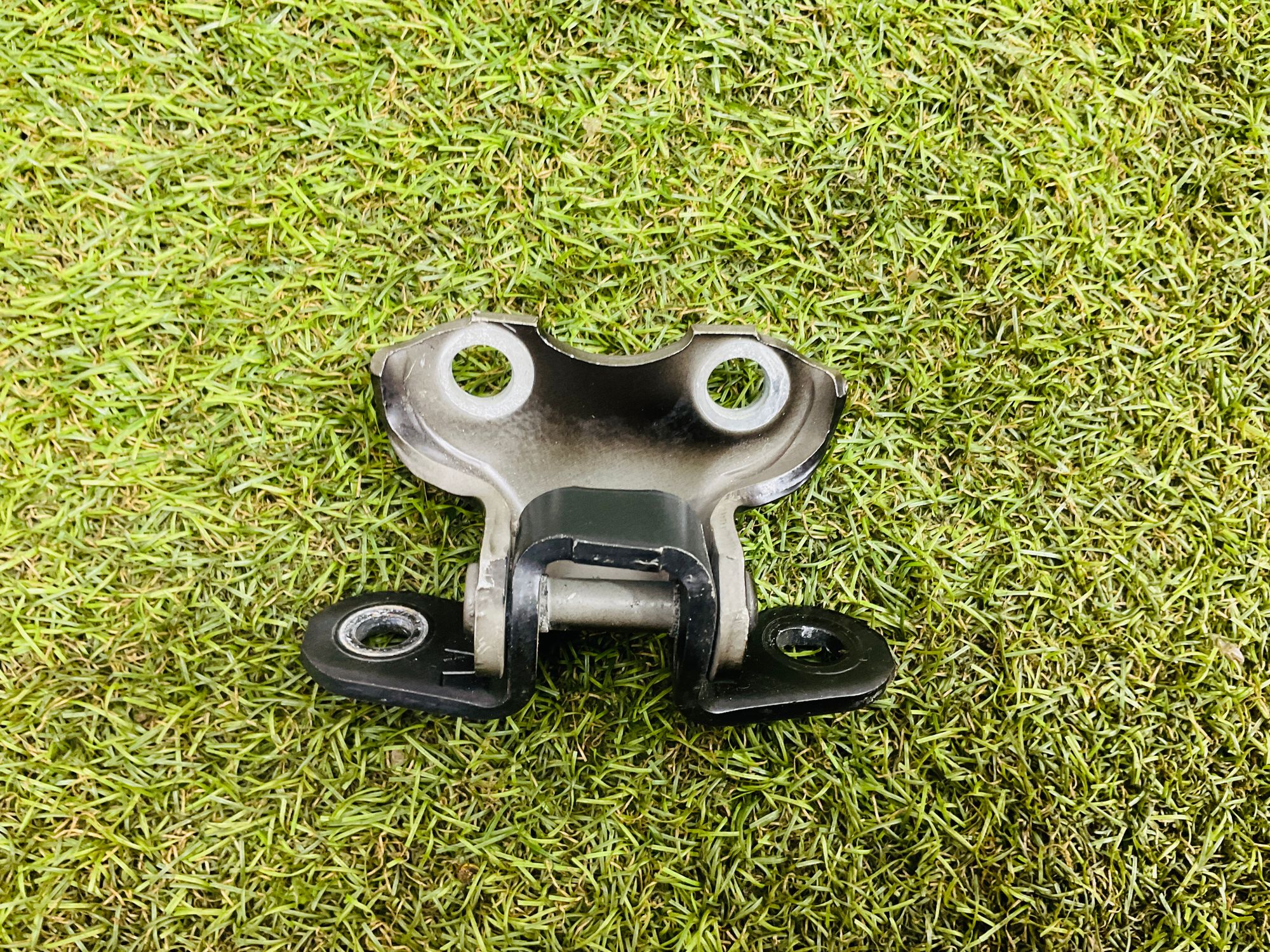 https://ycs.partsauto.market/partsauto-images/thmbs/userImages/h353NjtZg3VDP19b5HMt7LlpbQ93/part/0a1235b5-d63e-4c32-af65-5b9a7f00f236_1779808169991.jpg