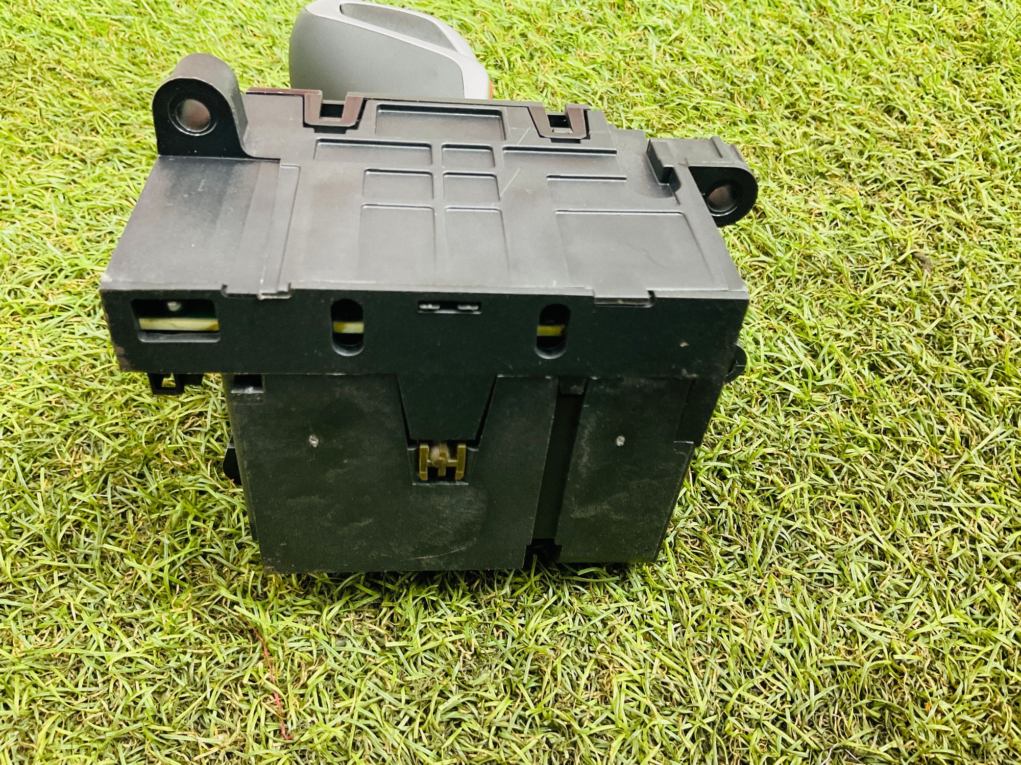 https://ycs.partsauto.market/partsauto-images/thmbs/userImages/h353NjtZg3VDP19b5HMt7LlpbQ93/part/0a16bfc5-810e-466d-948d-38bf60800219_1779195736834.jpg