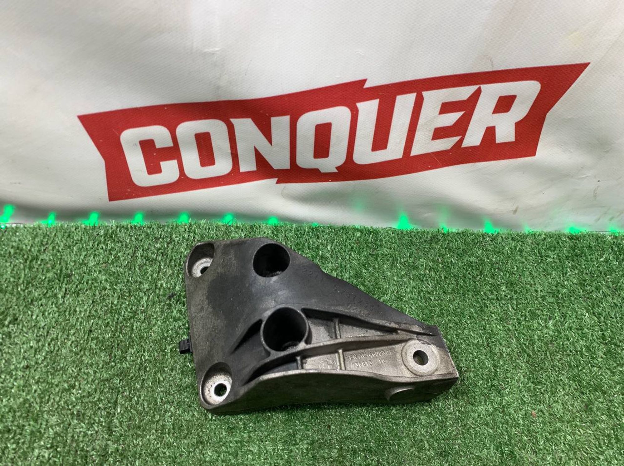 Кронштейн двигателя левый N20 BMW 5 F10 F11 F18, 2000 рублей, Москва