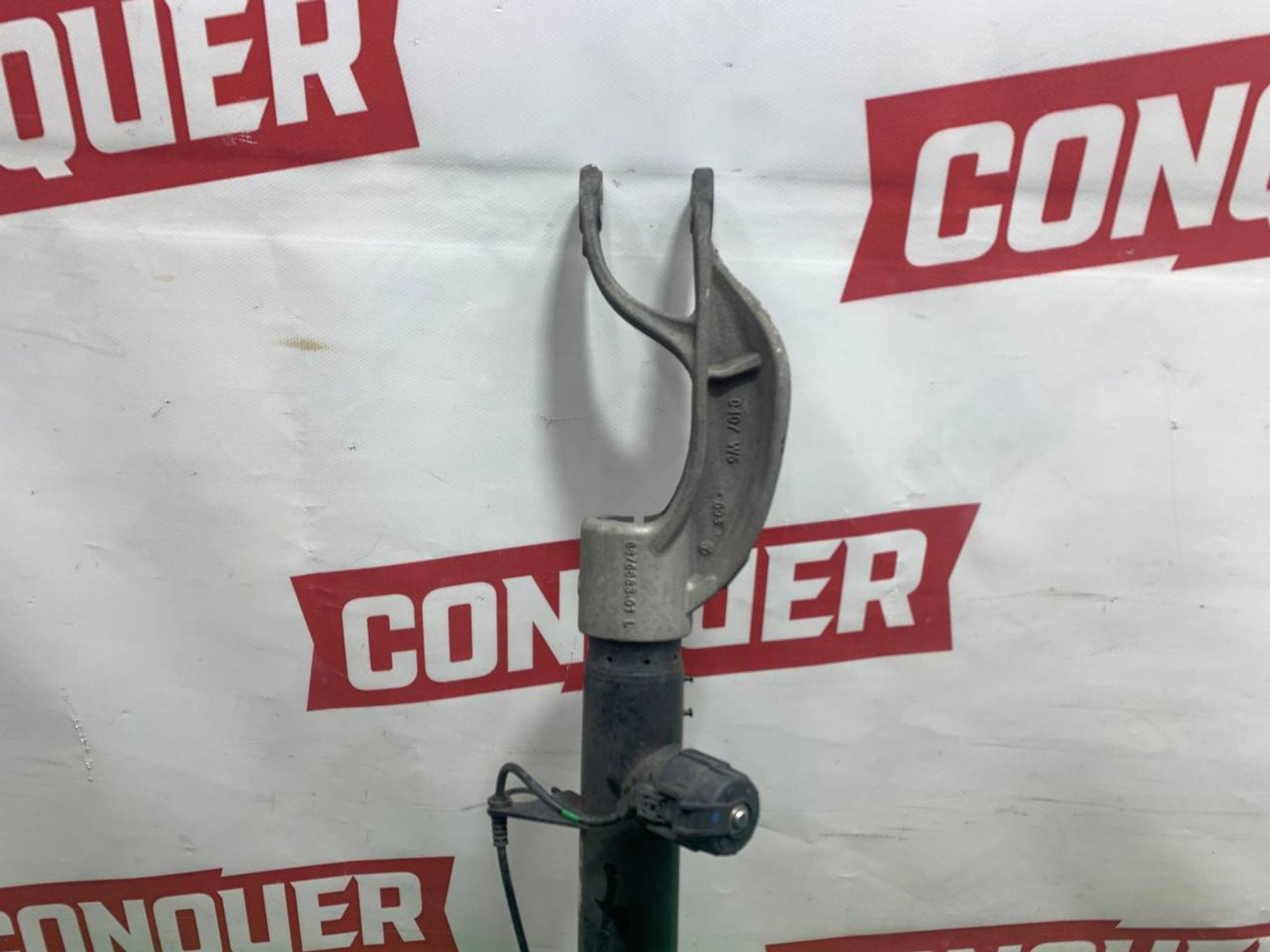 https://ycs.partsauto.market/partsauto-images/thmbs/userImages/h353NjtZg3VDP19b5HMt7LlpbQ93/part/0b378713-7f98-4286-9ab2-60d279bc90fa_1725263330927.jpg