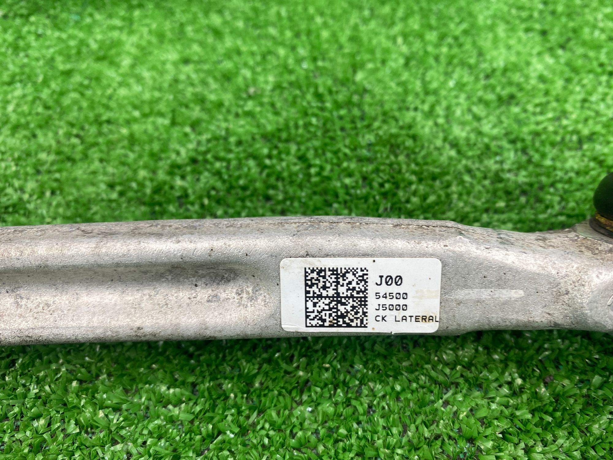 https://ycs.partsauto.market/partsauto-images/thmbs/userImages/h353NjtZg3VDP19b5HMt7LlpbQ93/part/0b489e28-3ba8-4e54-9190-c3863195000d_1741704954393.jpg