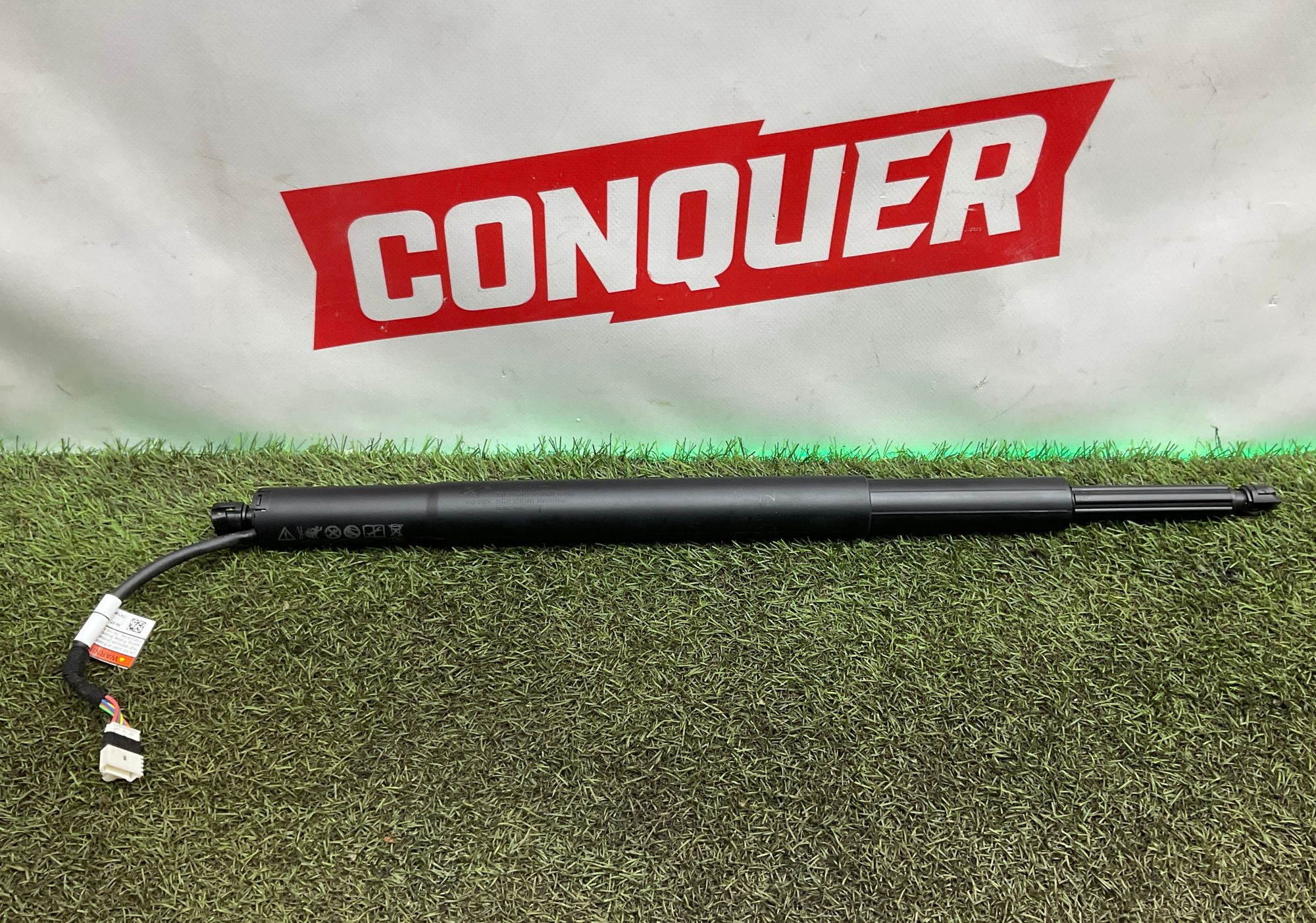 Амортизатор крышки багажника BMW M3, G81 2023, 3000 рублей, Москва