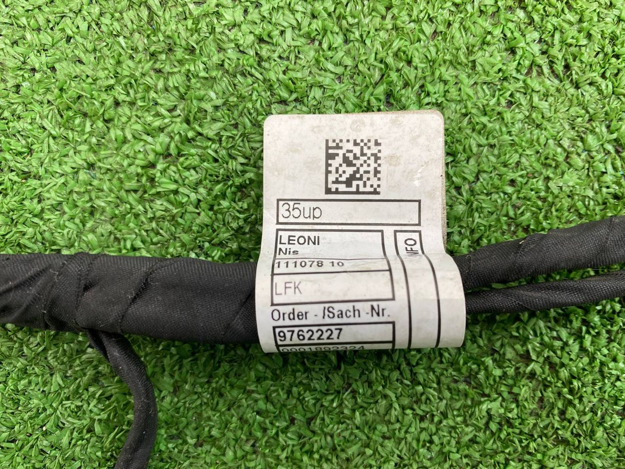 https://ycs.partsauto.market/partsauto-images/thmbs/userImages/h353NjtZg3VDP19b5HMt7LlpbQ93/part/0b73a5b7-6ee4-45f4-89a2-b6e2f380be30_1745498805188.jpg